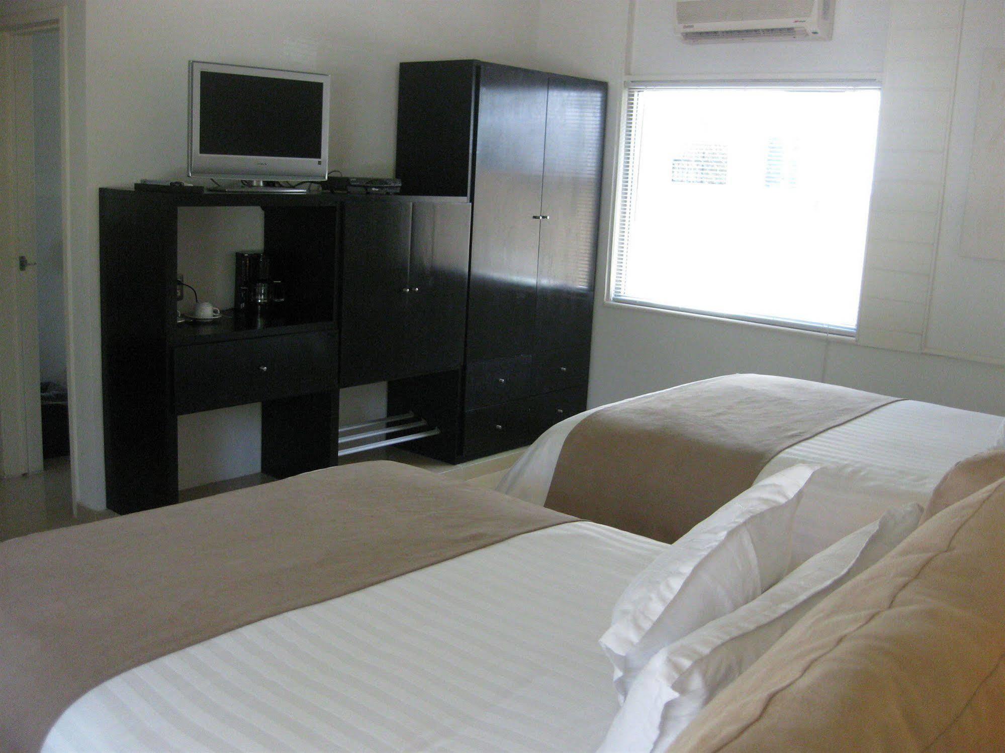 Magic Blue Boutique Adults Only 5*