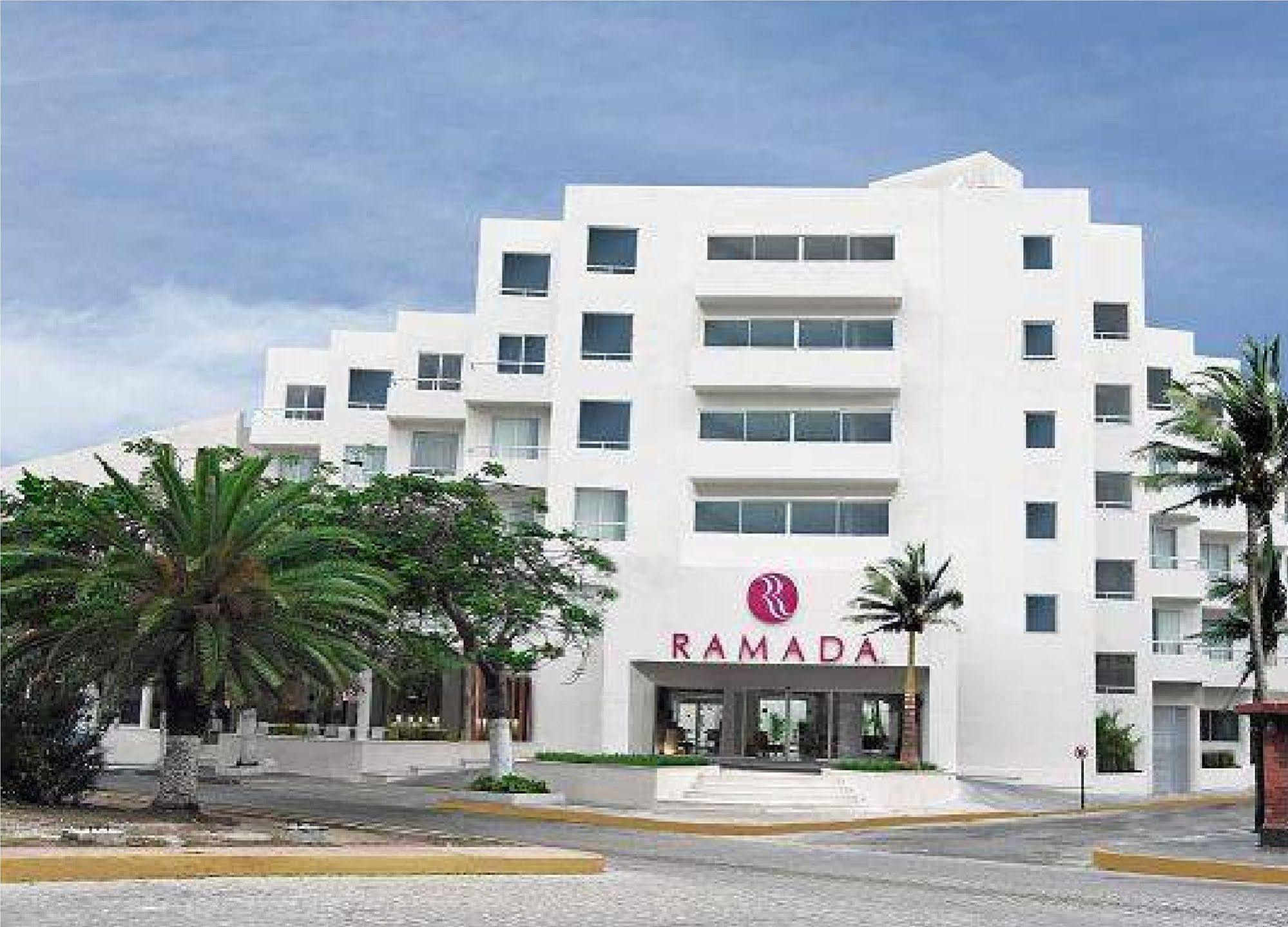 Adhara Express Hotel