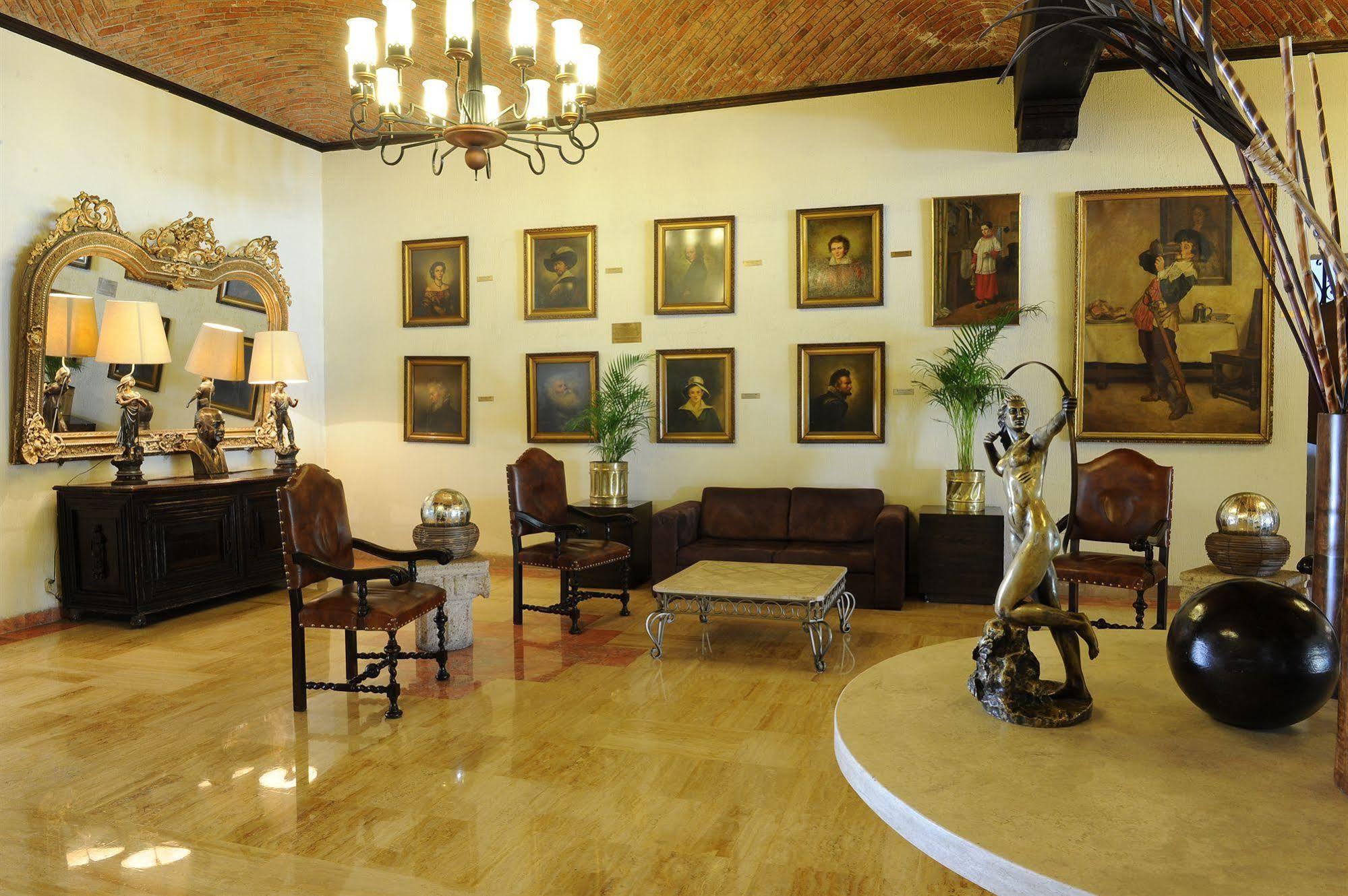 Real De Minas Poliforum 4* Leon