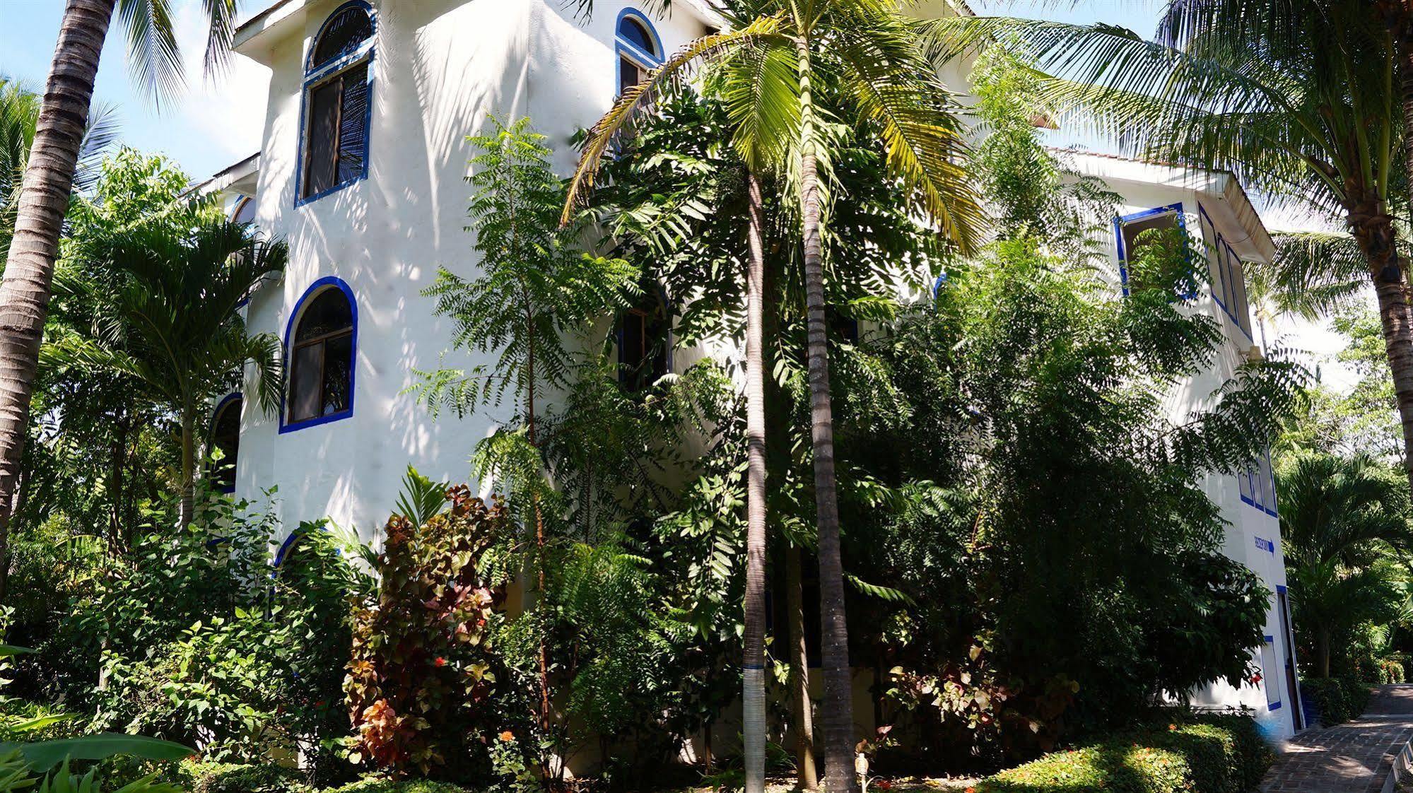 Hacienda De Melaque Aparthotel 3*