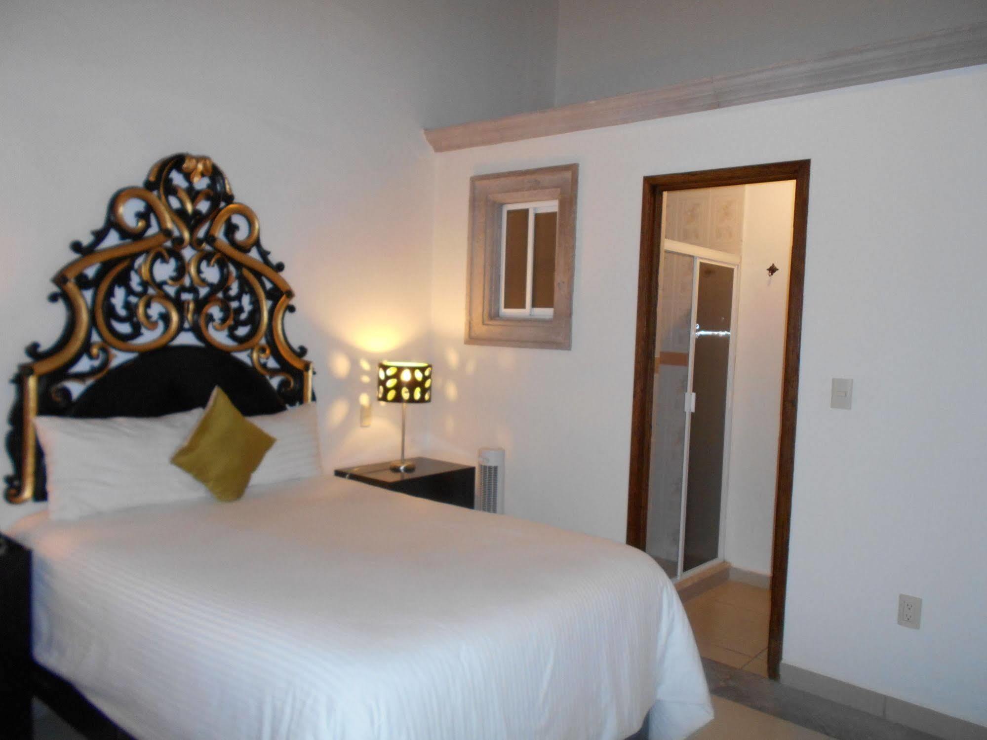 Hotel Expres By Hosting House 4*