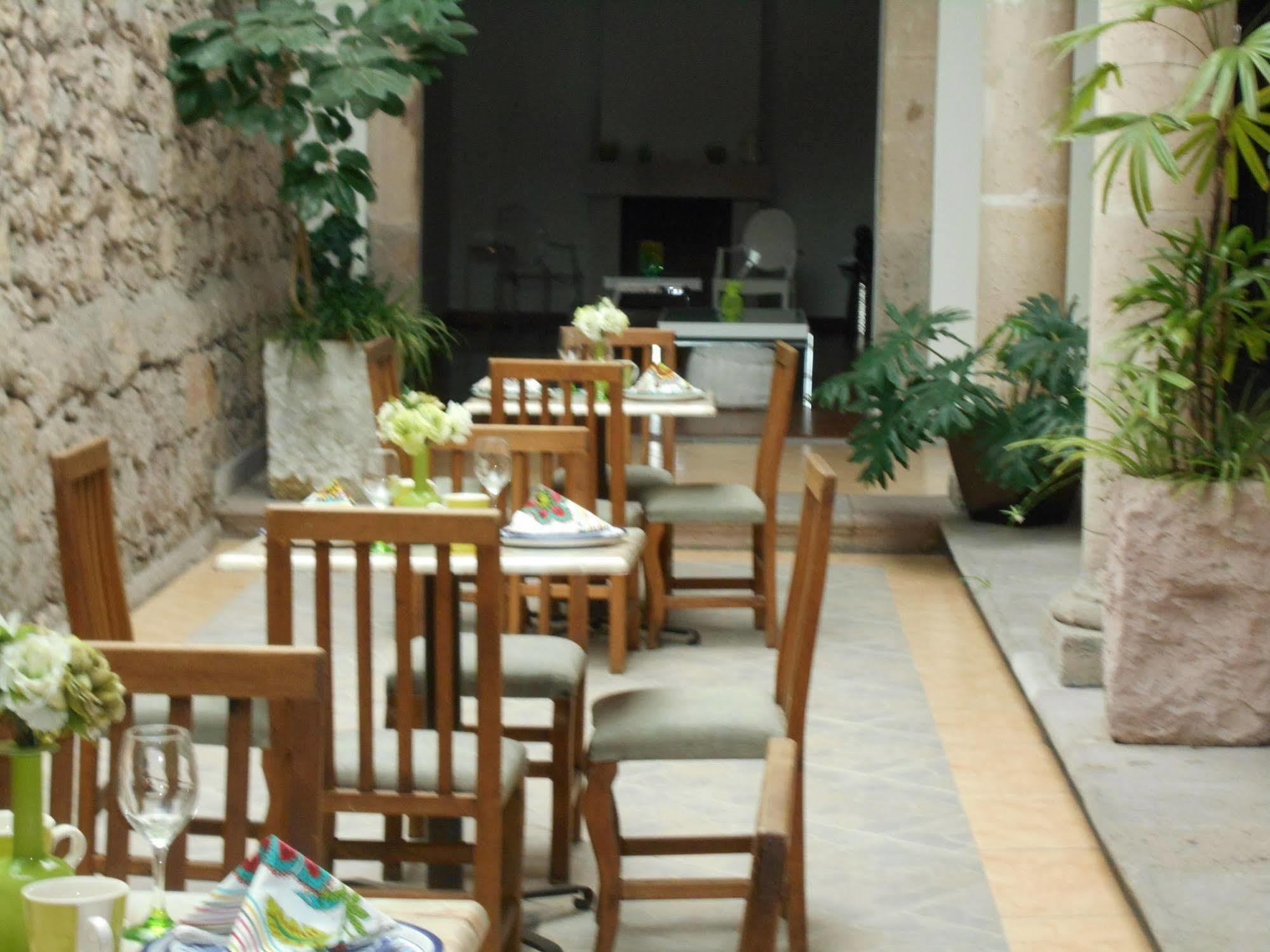 Expres By Hosting House Hotel Morelia