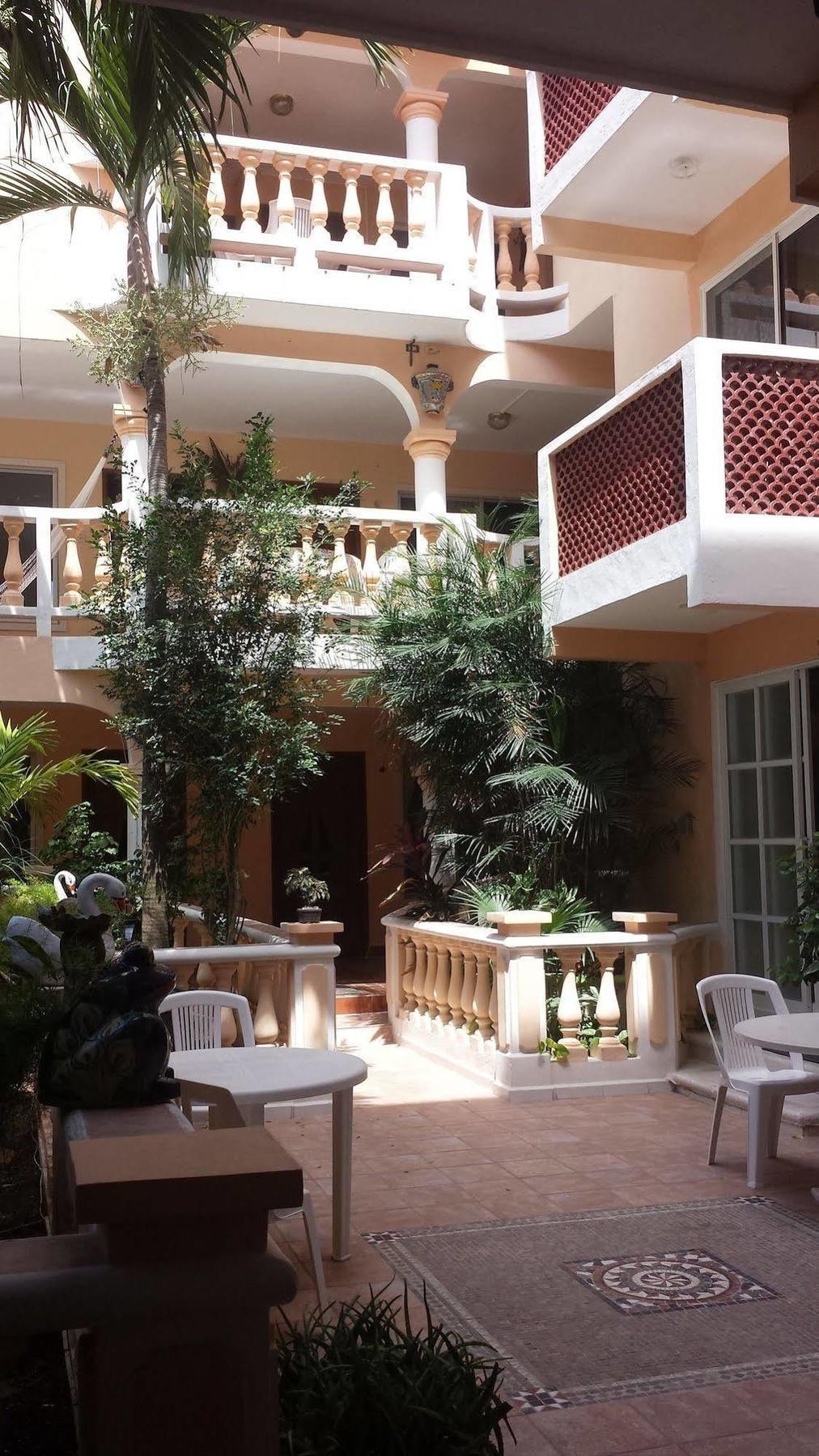 Hotel Francis Arlene Adults Only