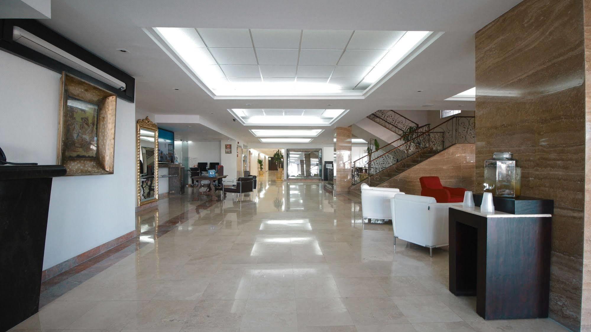 Hotel Imperio De Angeles Executive Poliforum 4*