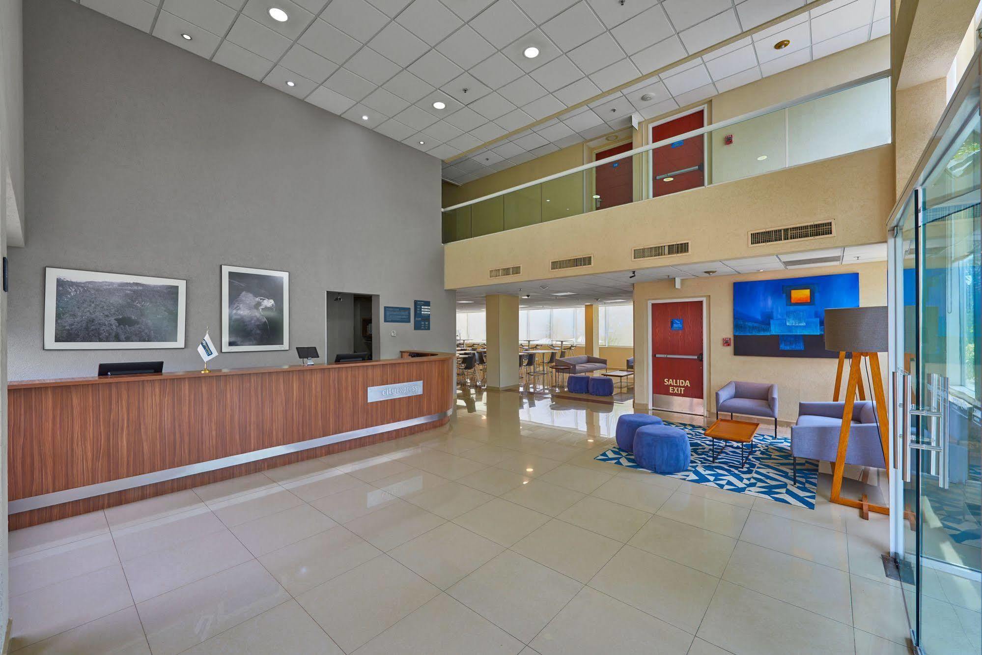 Hotel Express By Marriott Tuxtla Gutierrez