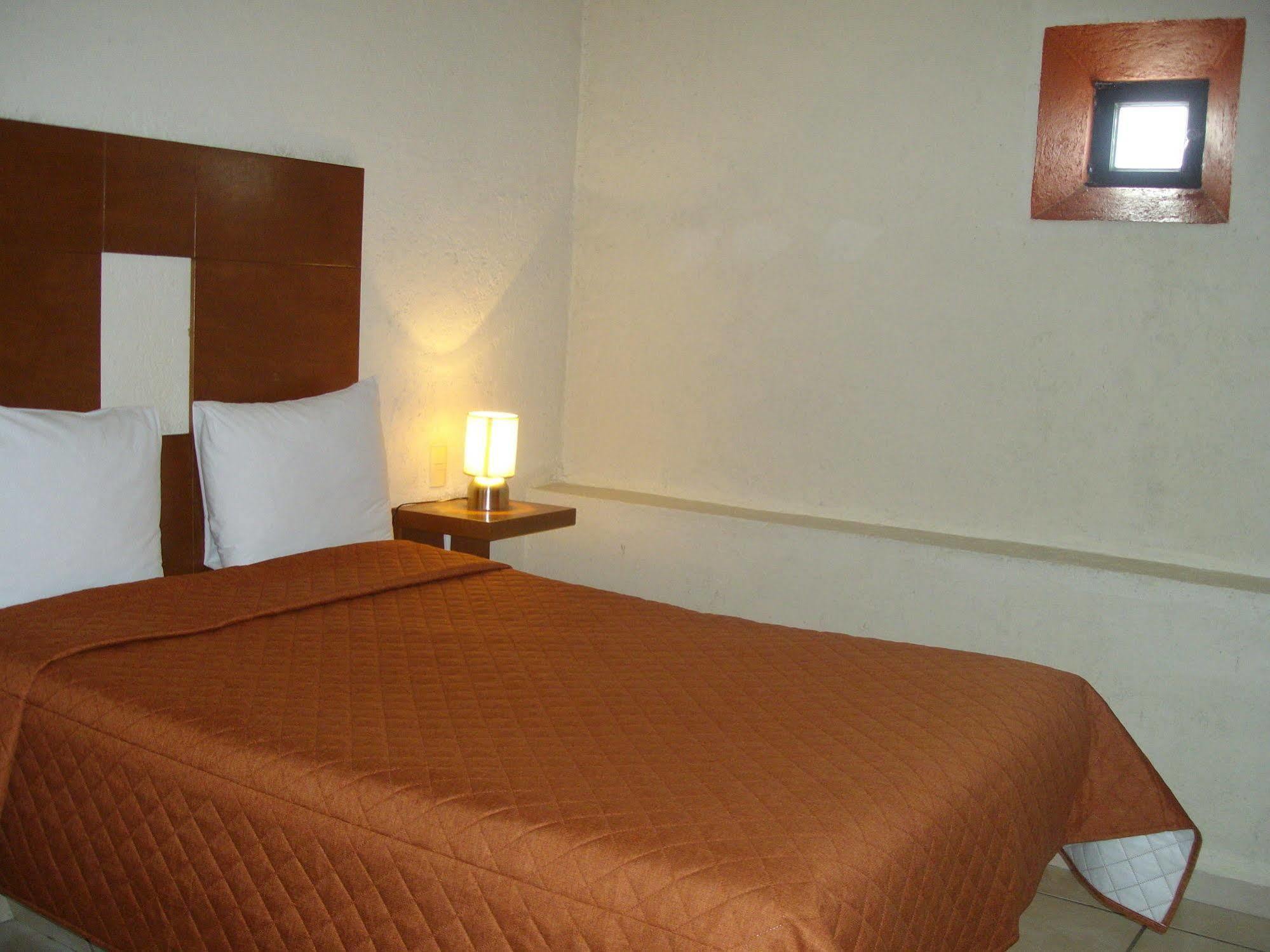 Casa De Oracion San Jose Hotel