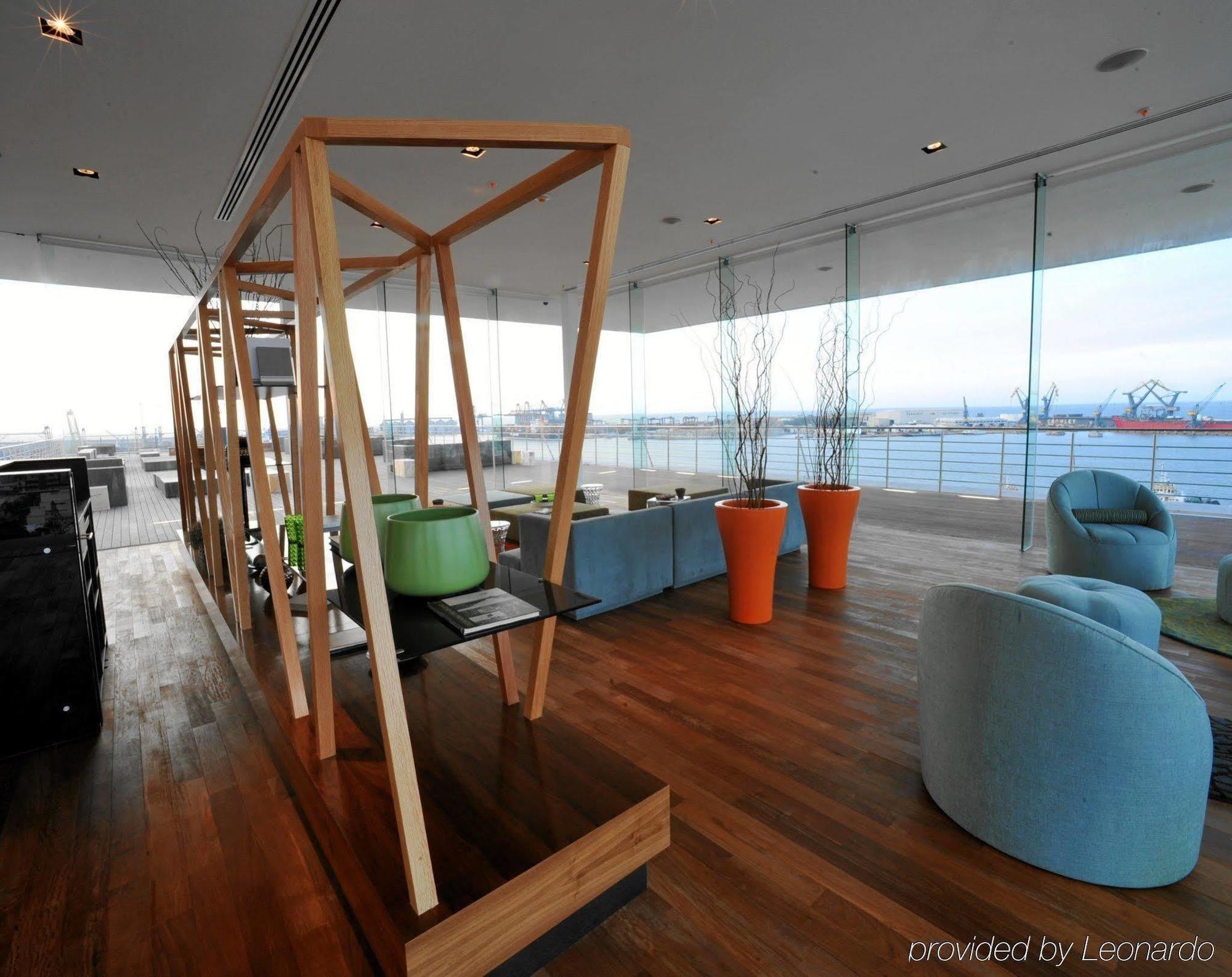 Hotel Emporio 5*