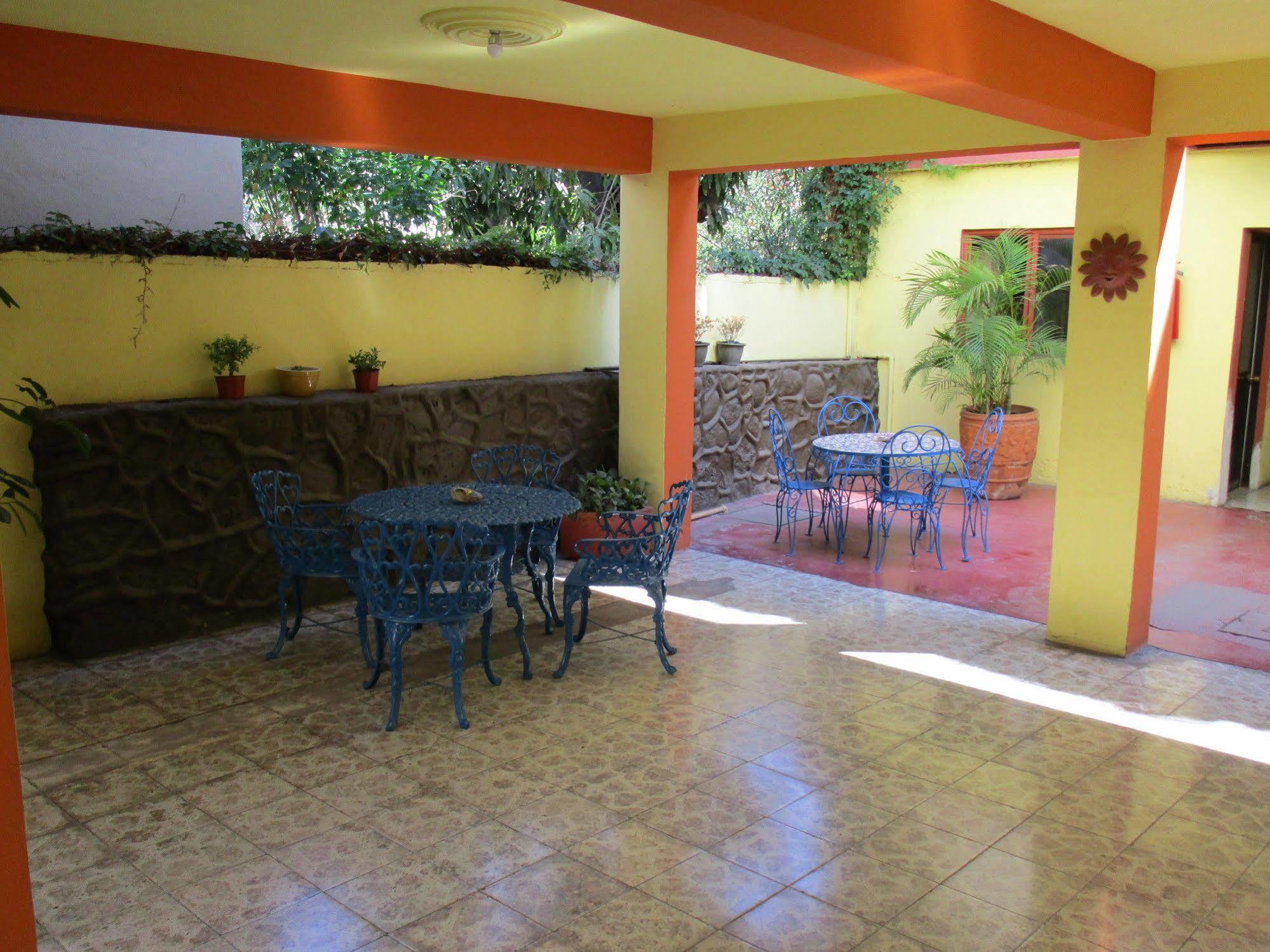 Lorimar Hotel 3*
