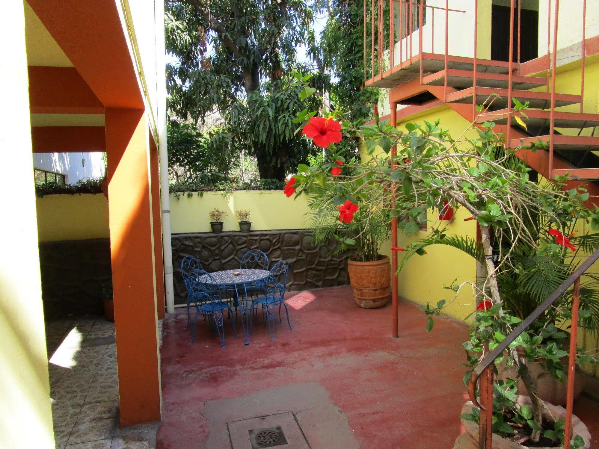 Hotel Lorimar