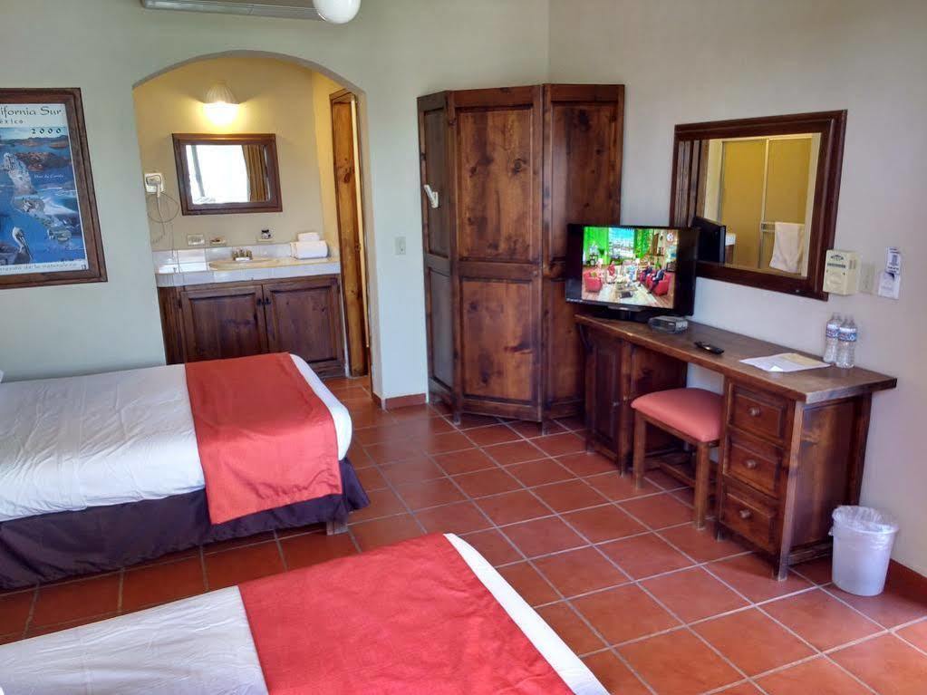 Hotel Club Cantamar 3*
