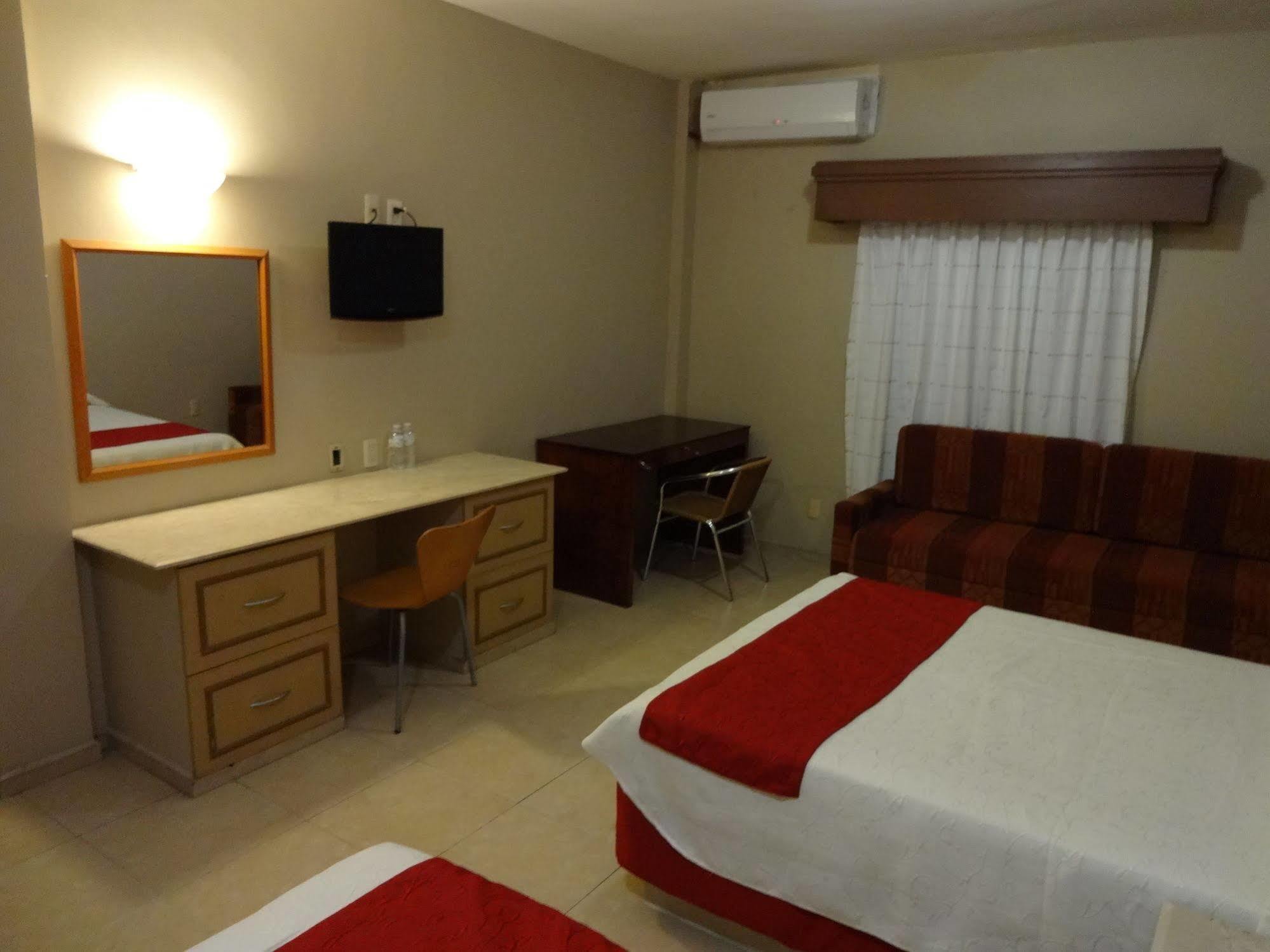 Mediterraneo Hotel 4*
