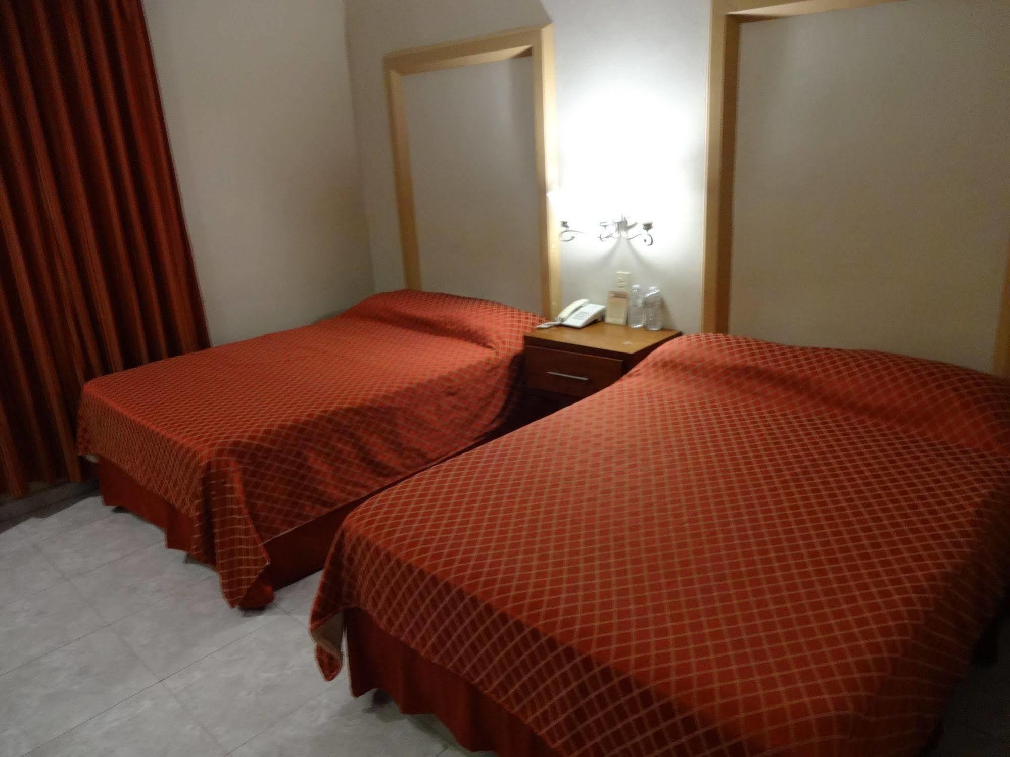 Mediterraneo Hotel 4*