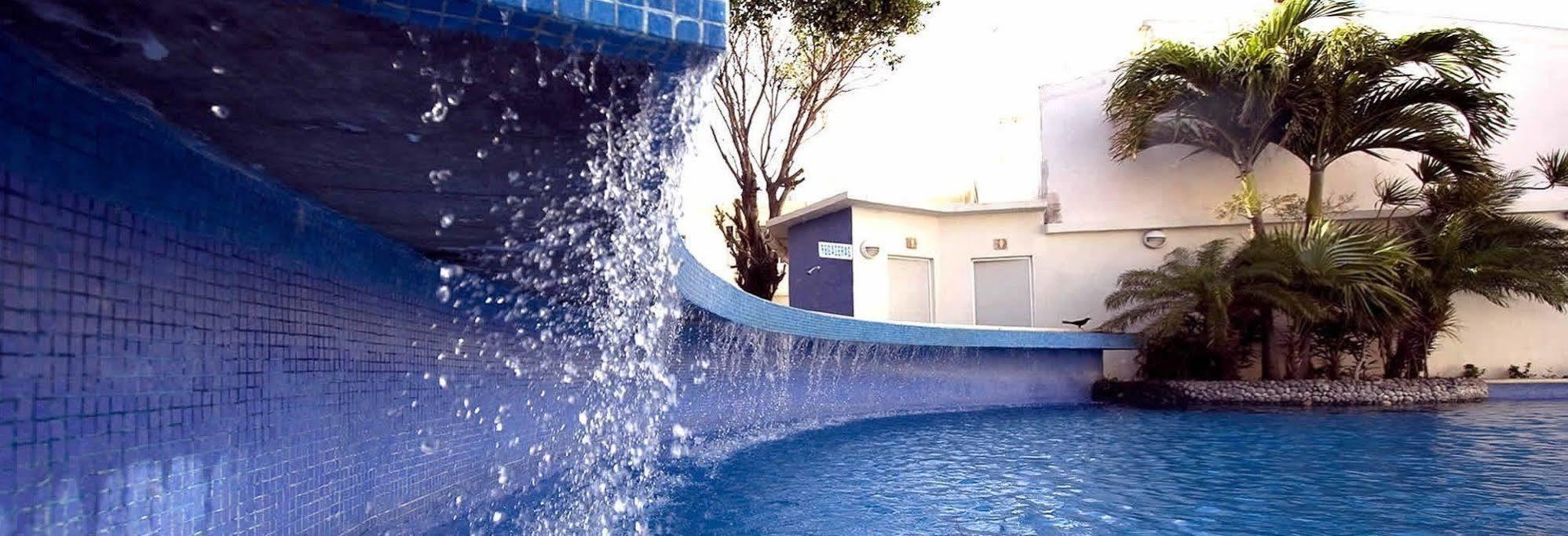 Hotel Angeles & 3*