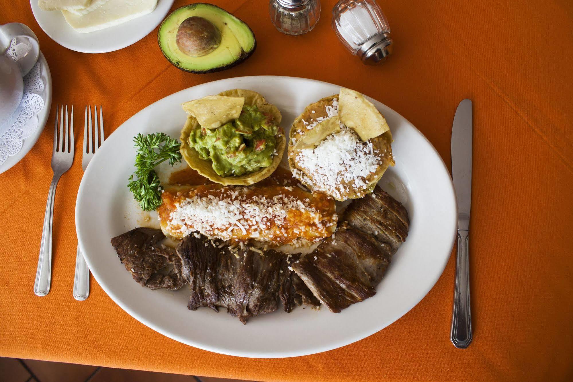 Puerta Del Sol Guadalajara 4*