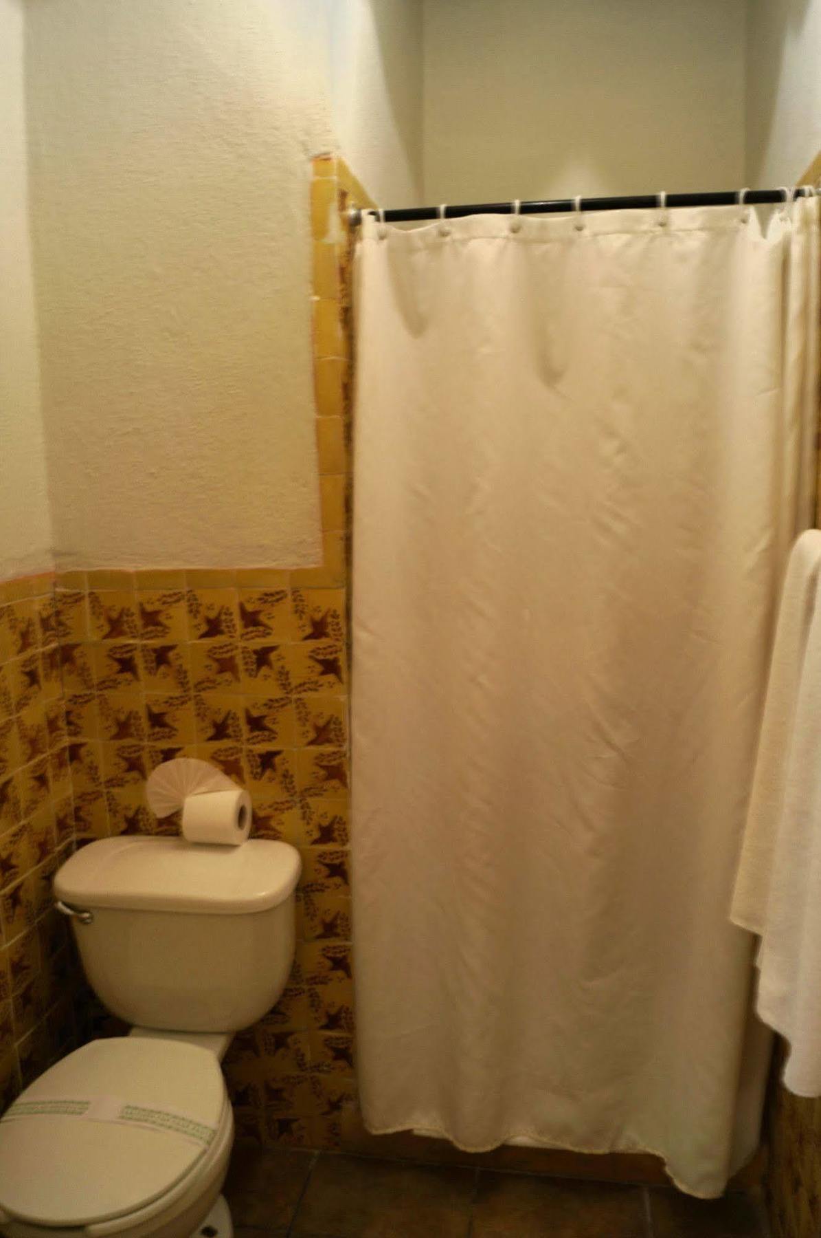 Hotel Casa Luna Boutique 3*