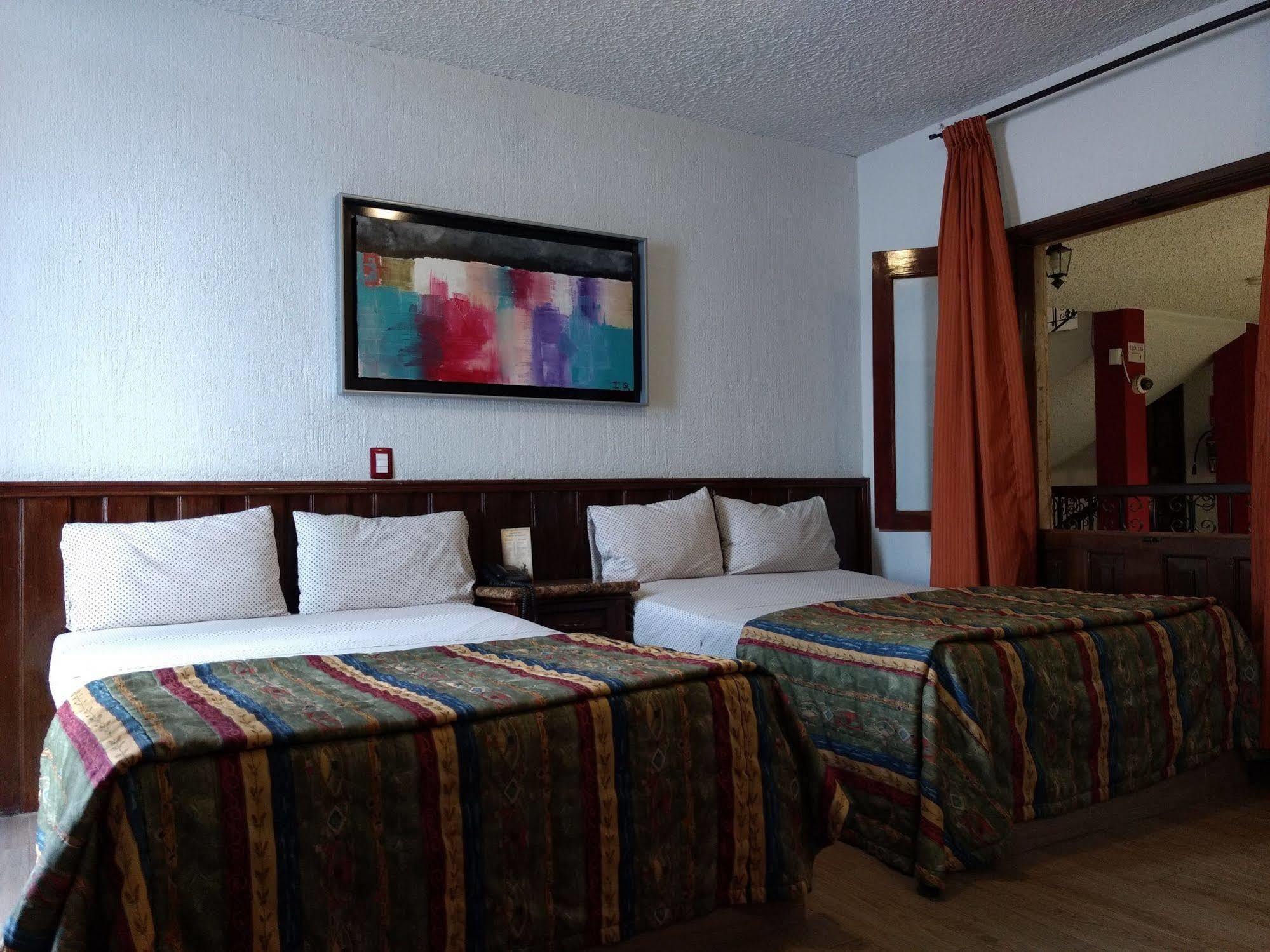 Don Quijote Plaza - Centro Historico 3*