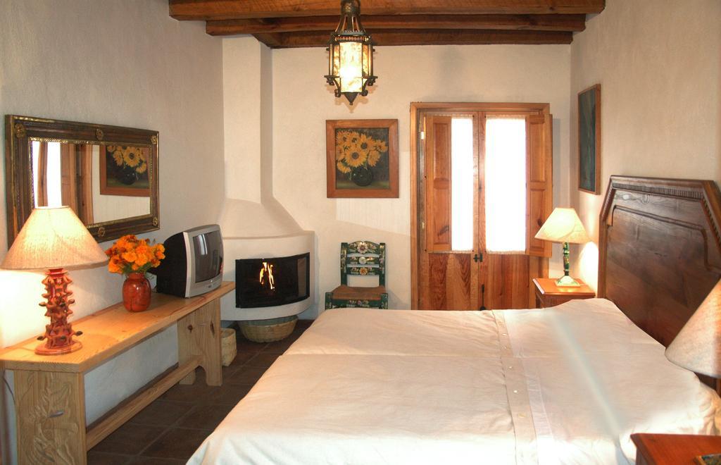 Estancia De La Era Bed & Breakfast 4*