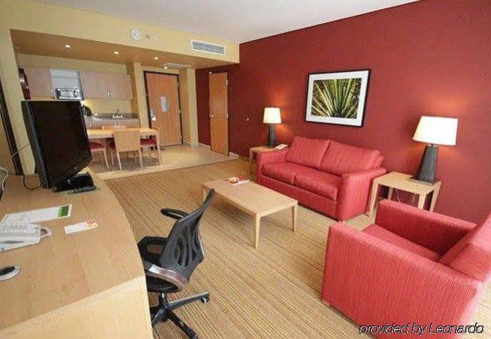 Courtyard By Marriott At The Poliforum 4*