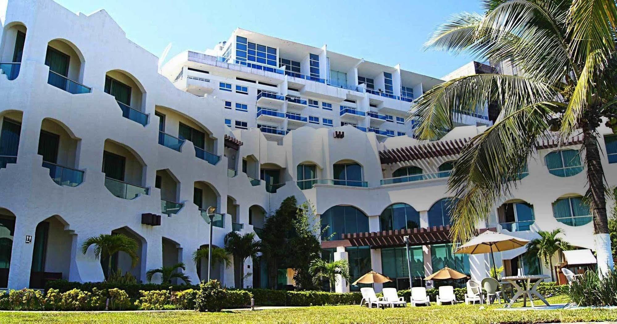 Playa Caracol & 4*