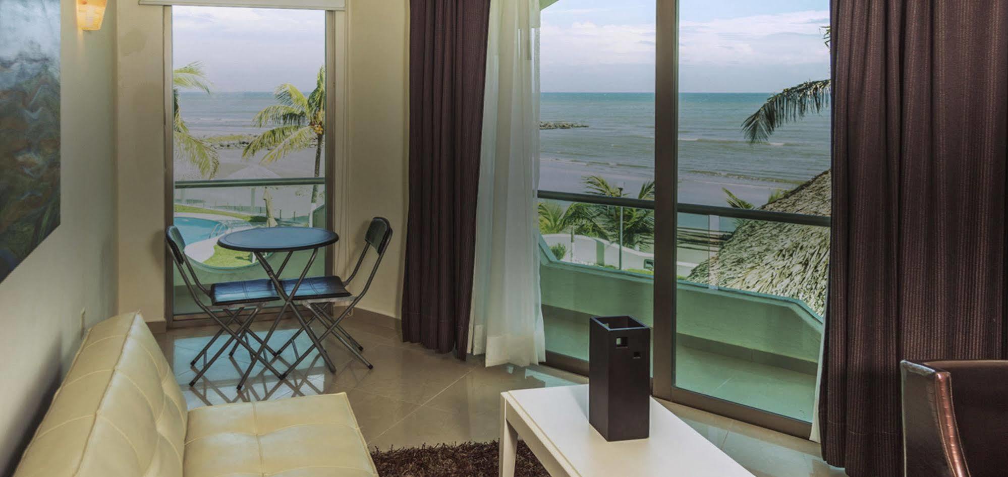 Hotel Playa Caracol &
