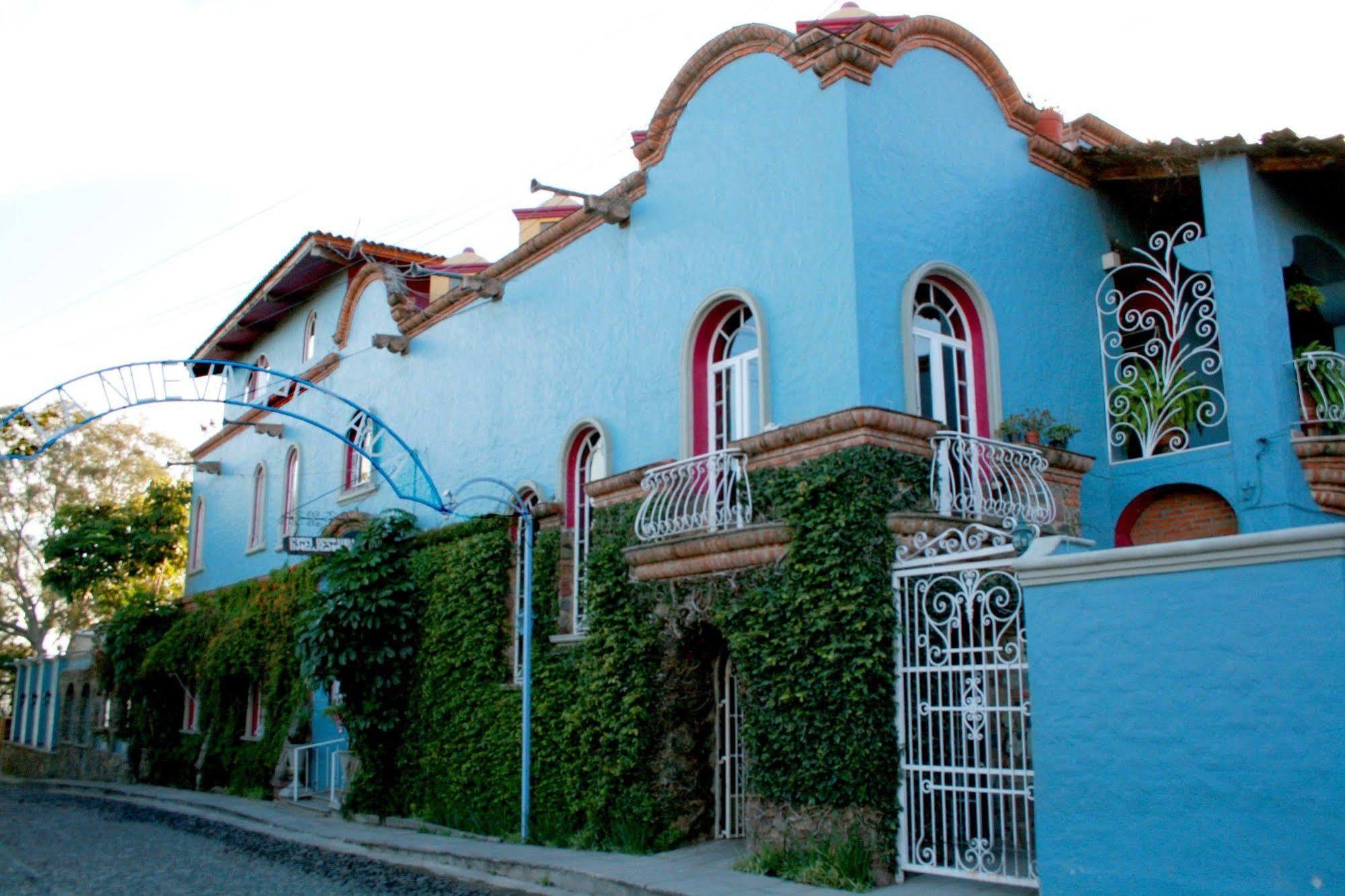 La Nueva Hotel