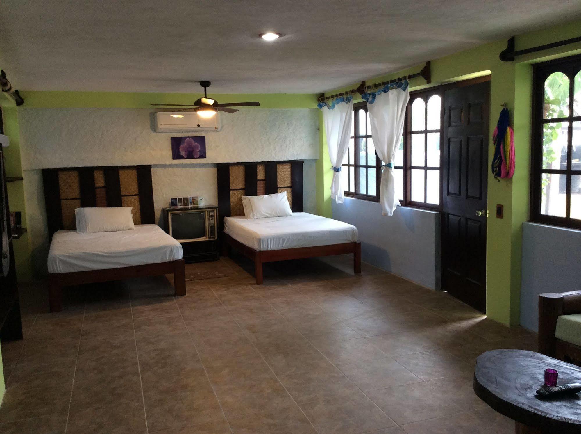 Marvin Suites Hotel 2*