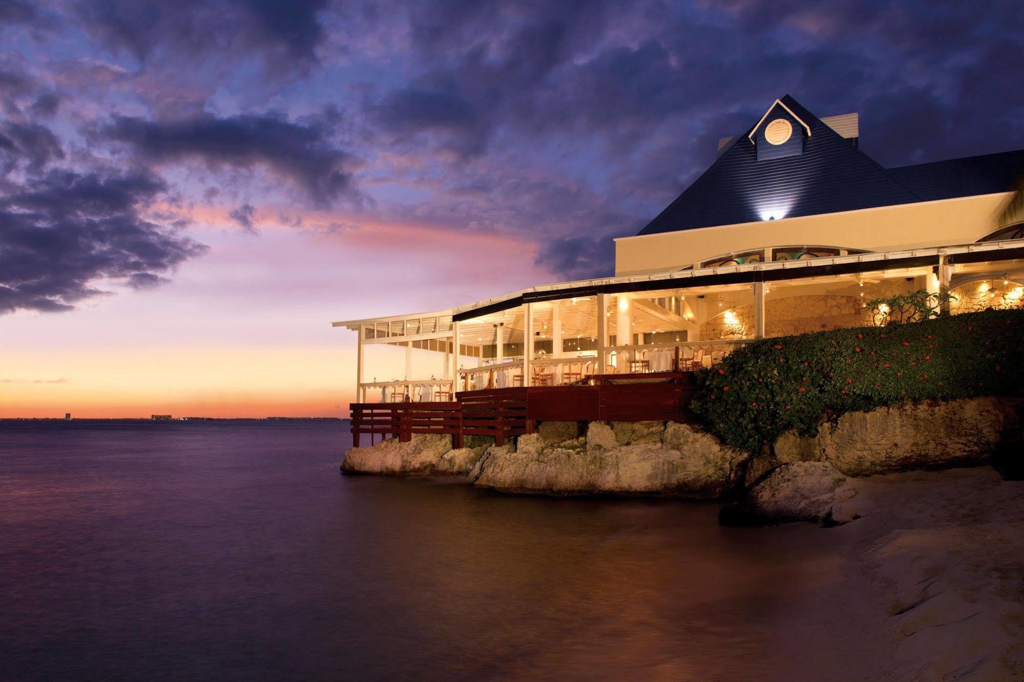 Resort Zoetry Rolandi Cancun 5*