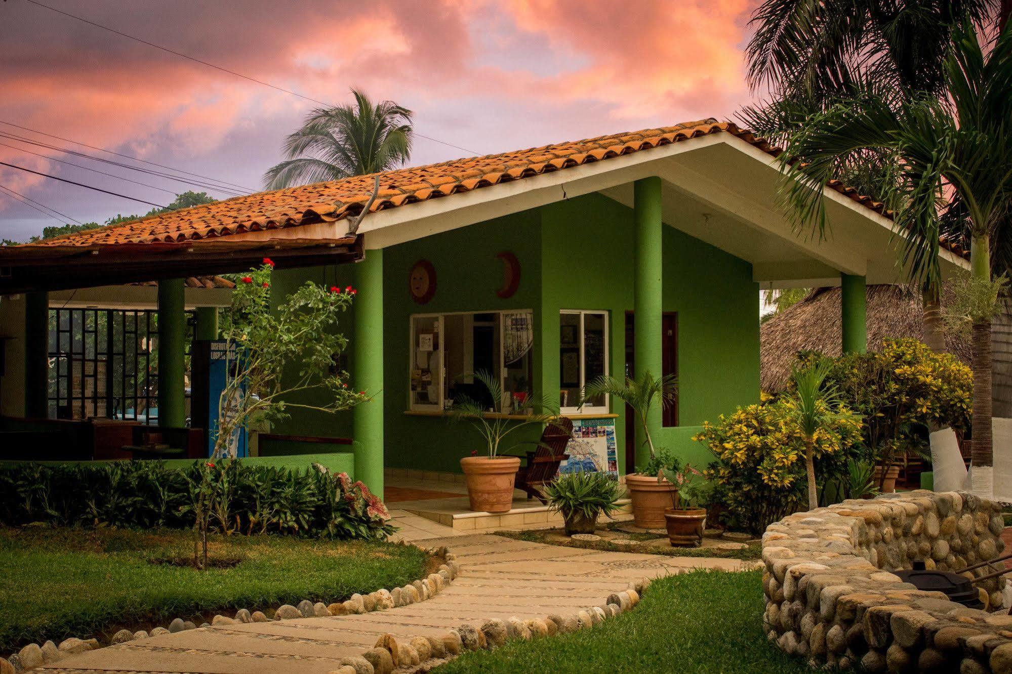 & Punta Esmeralda Hotel 4*
