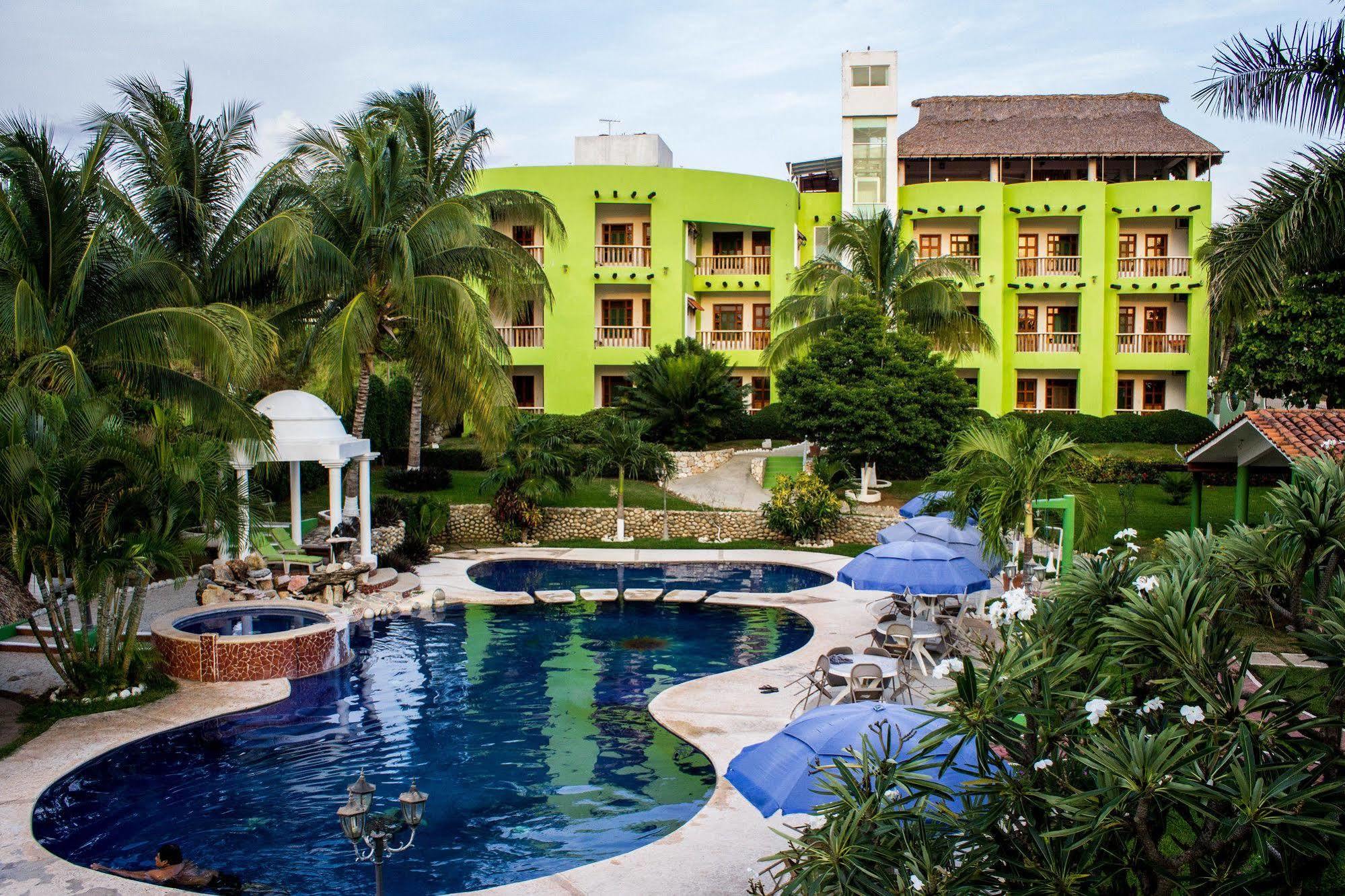 & Punta Esmeralda Puerto Escondido (Oaxaca)