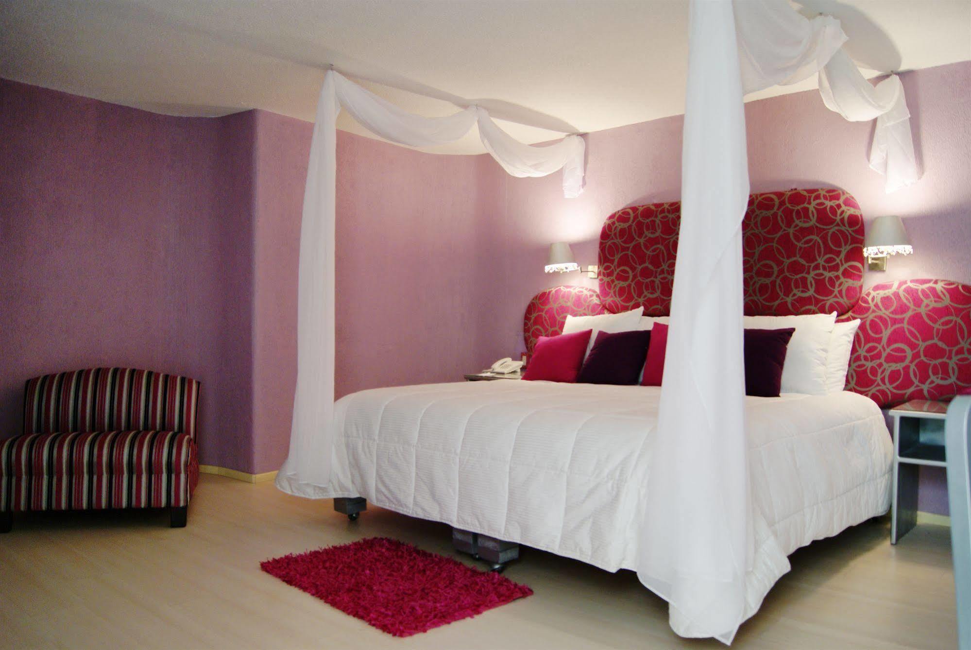 Hotel Medrano Tematicas And Business