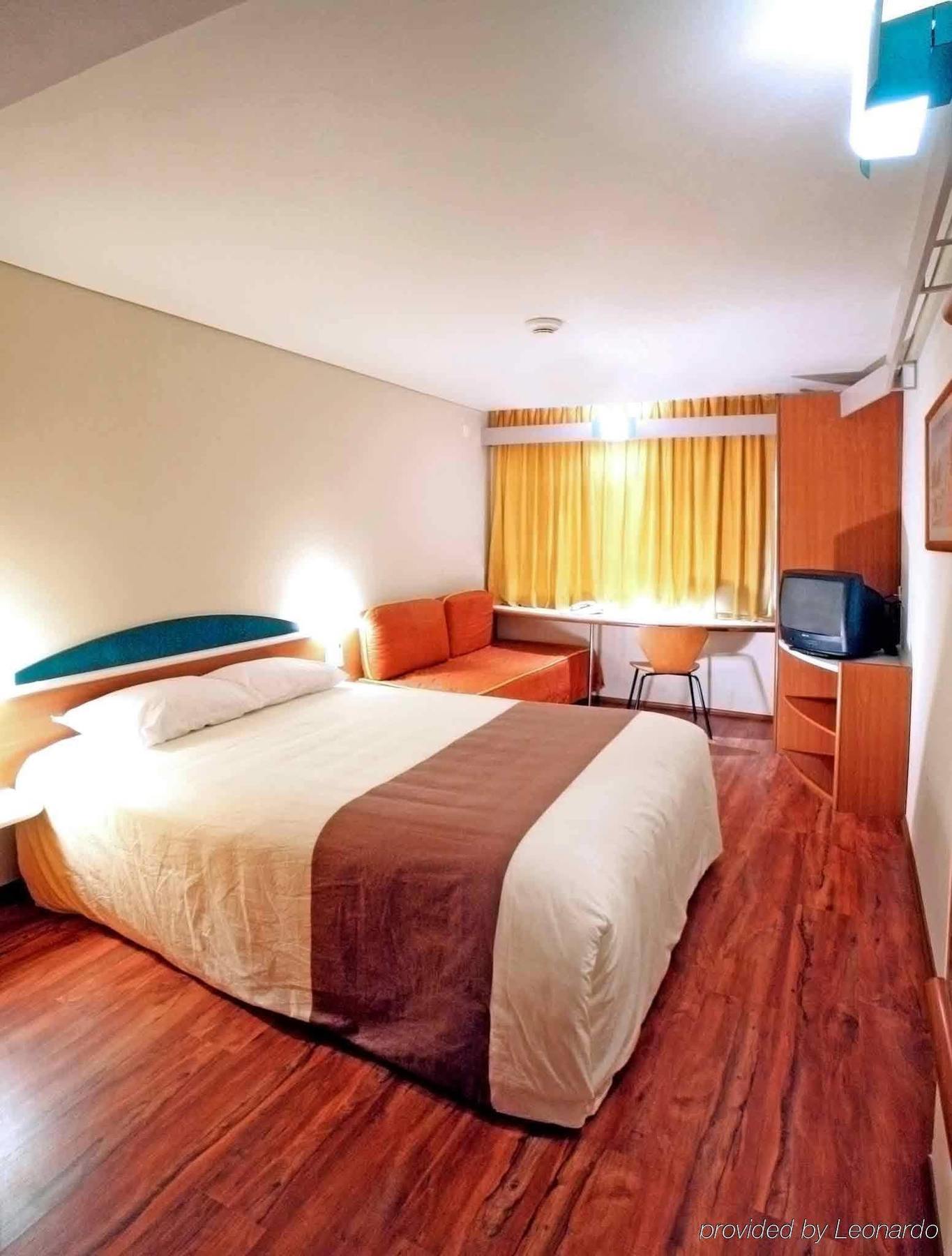 Ibis Monterrey Valle Hotel 3*