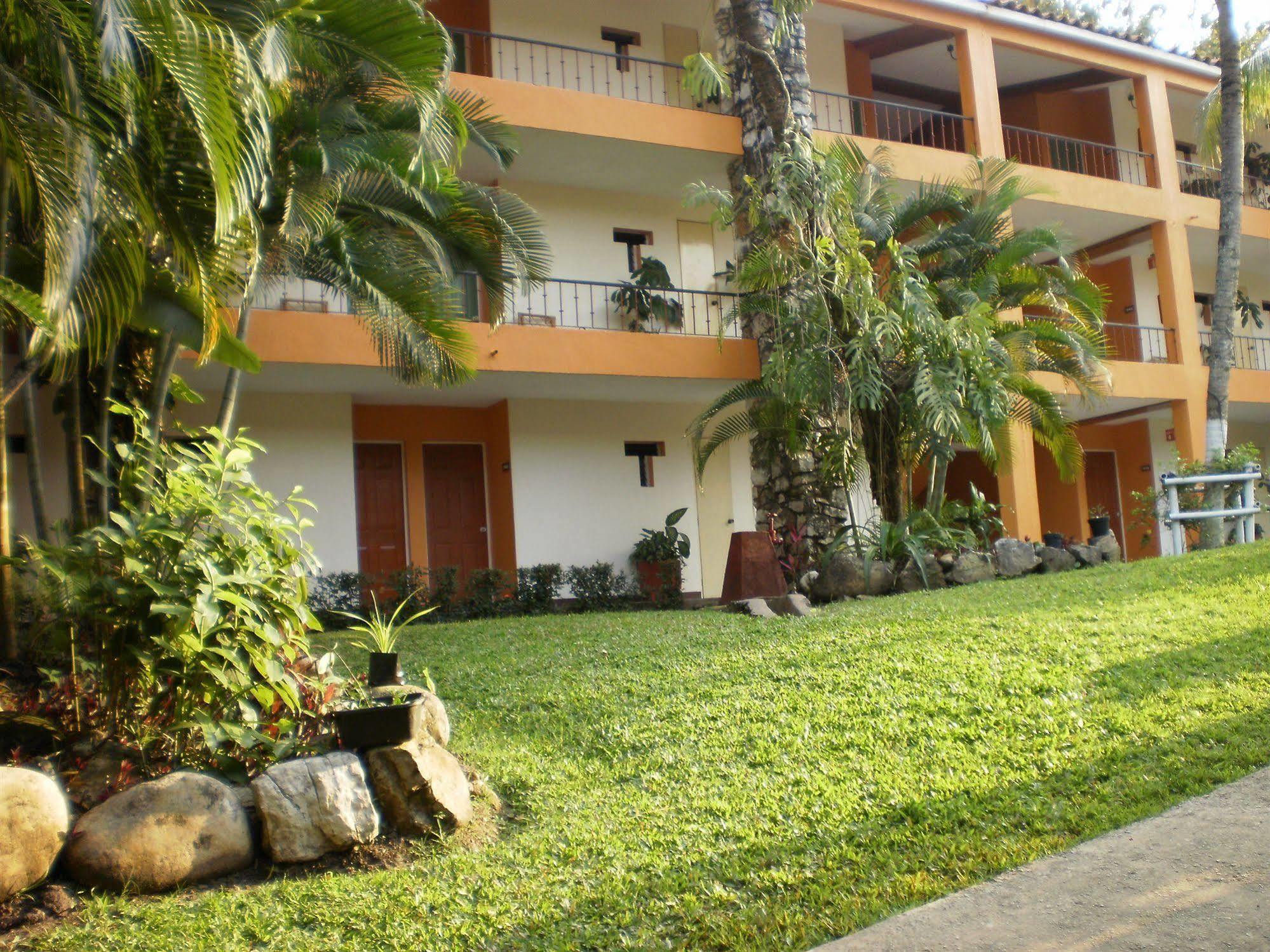 Plaza Palenque