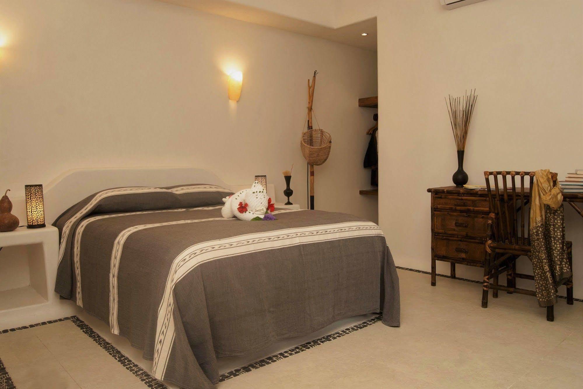 The At Solana Boutique Bed & Breakfast Zihuatanejo