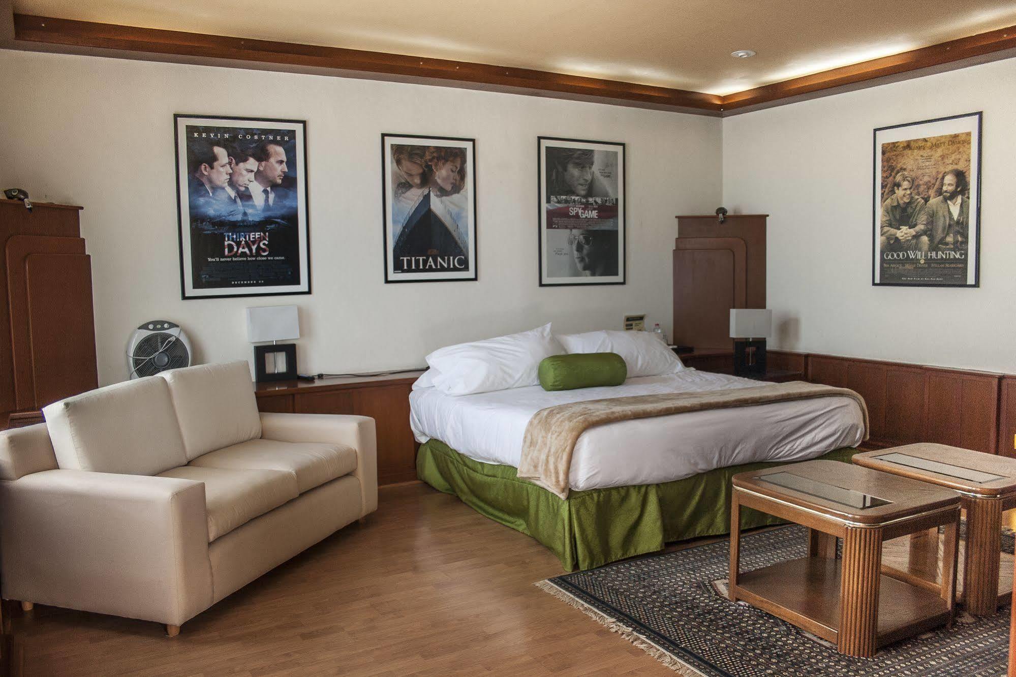 Esmeralda Hotel