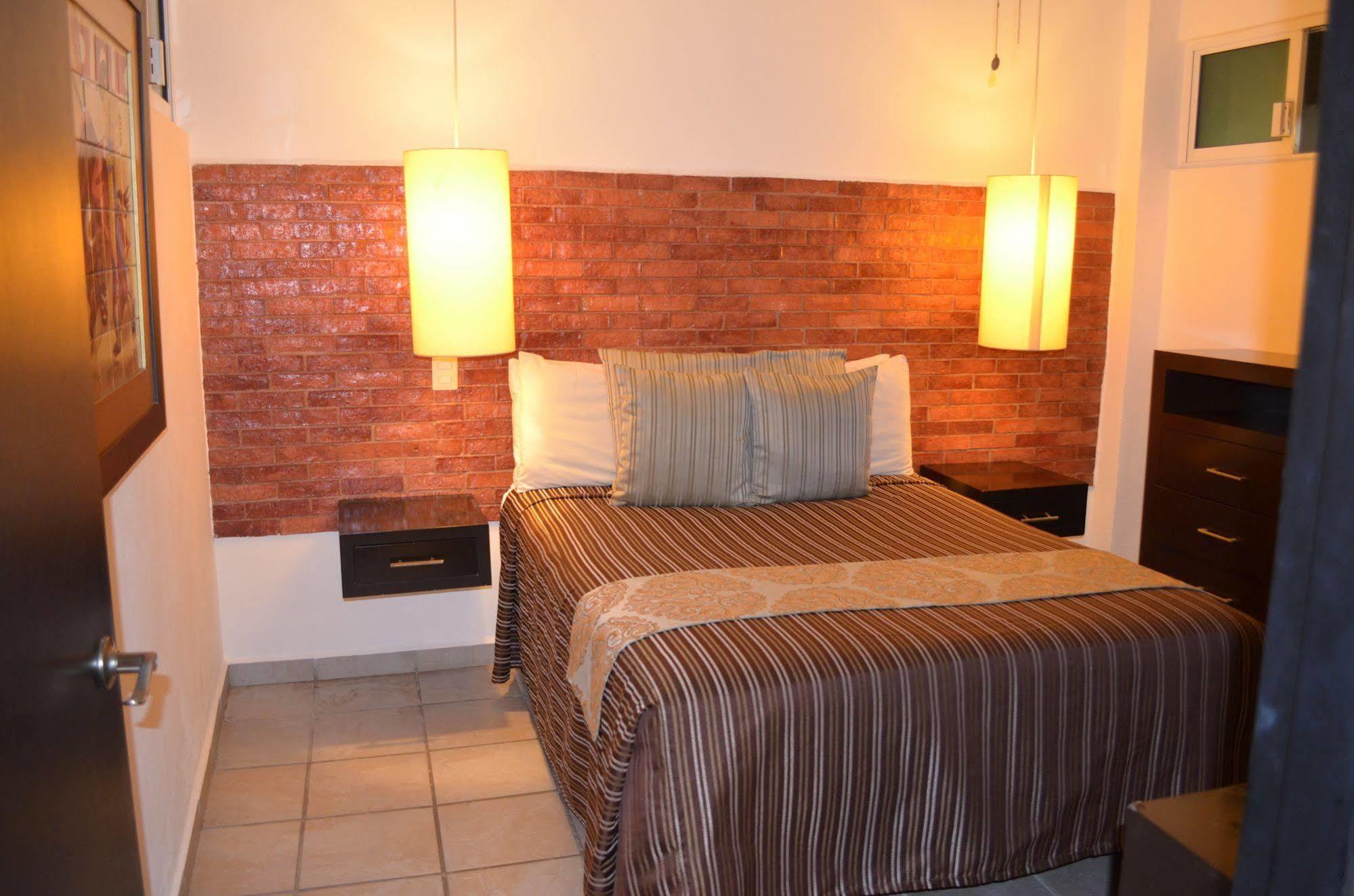 Hotel Nadia 3*