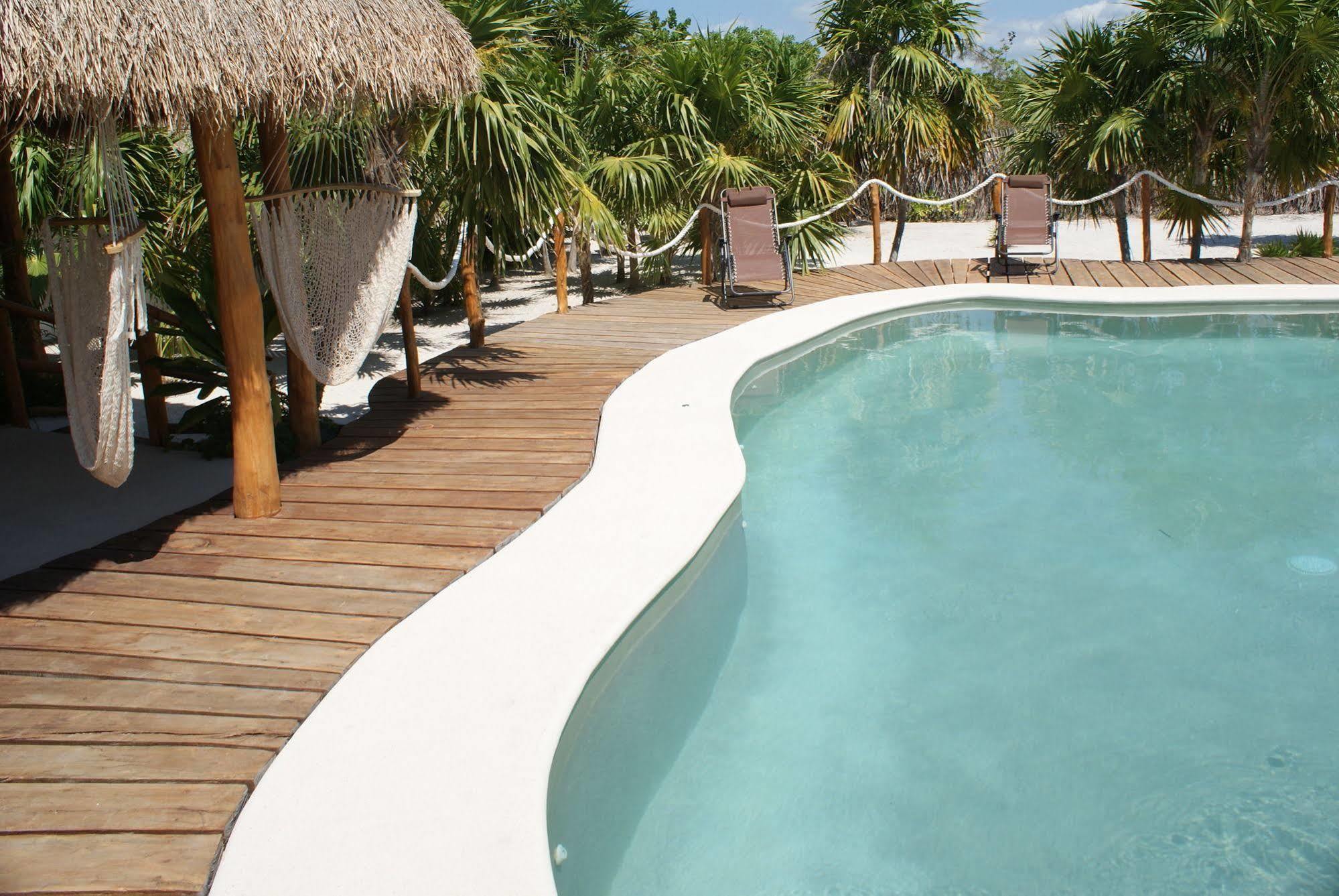 Deluxe 3* Isla Holbox