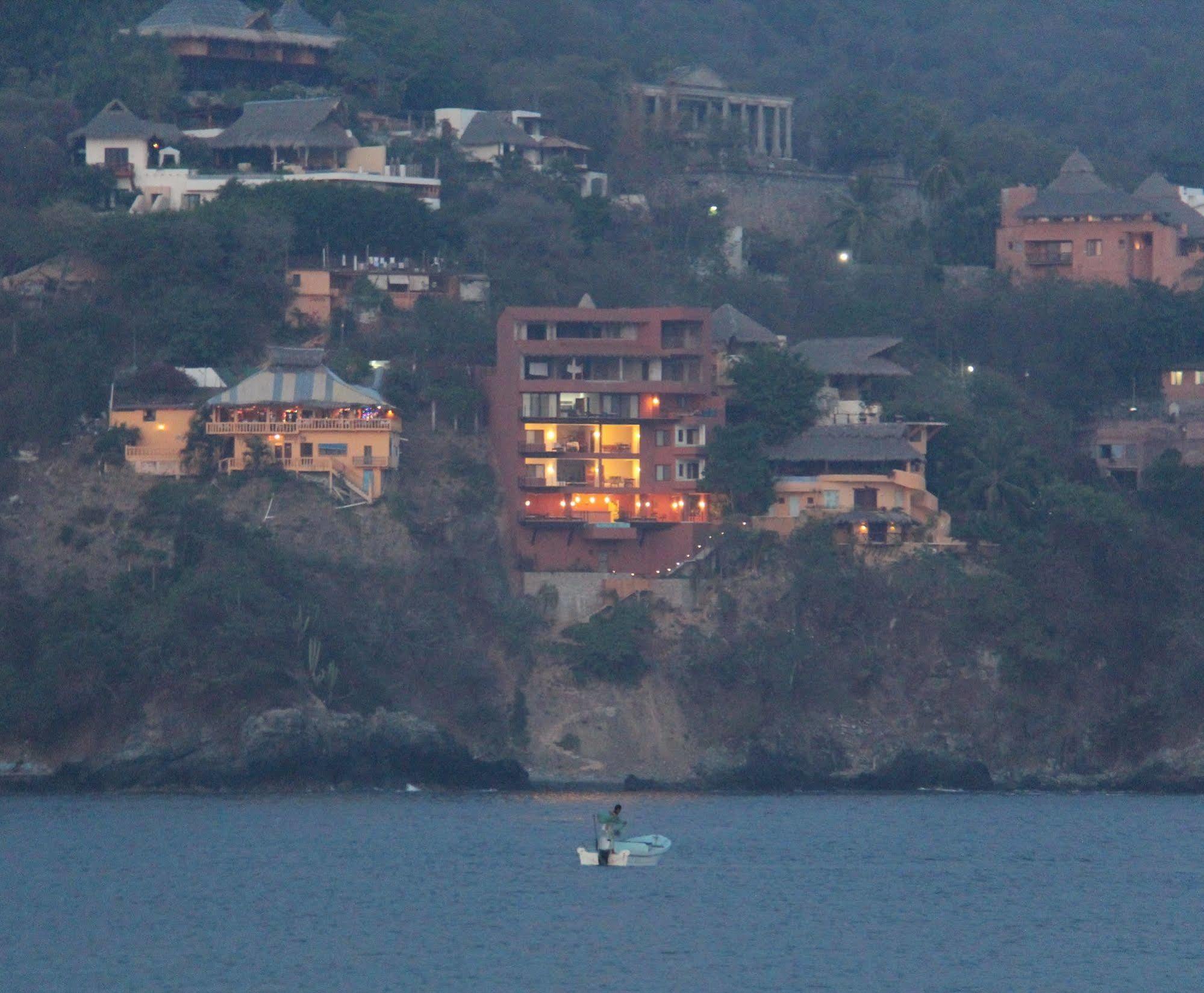 Hotel Casa Sandbar Zihuatanejo