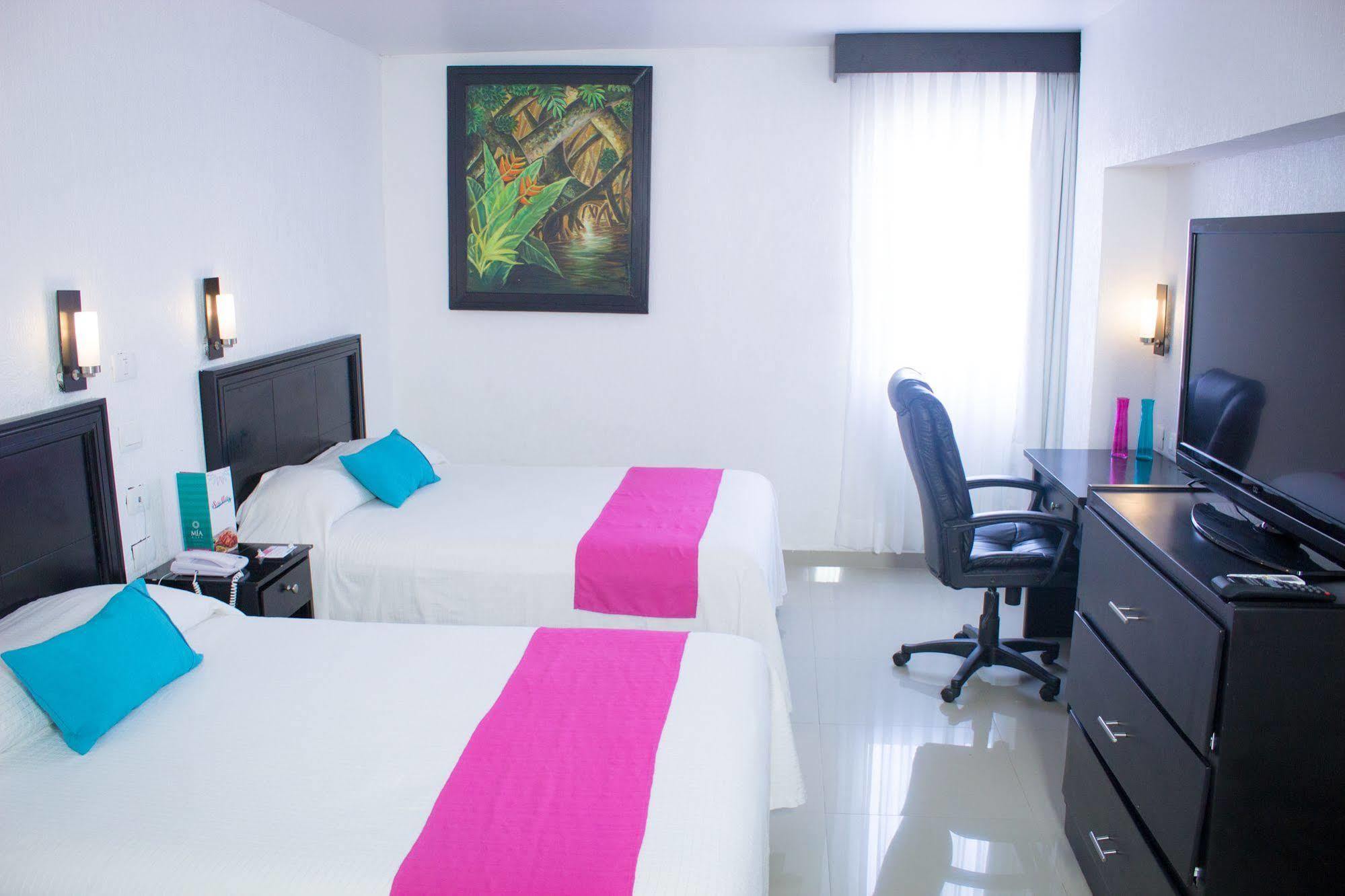 Hotel Mia 3*