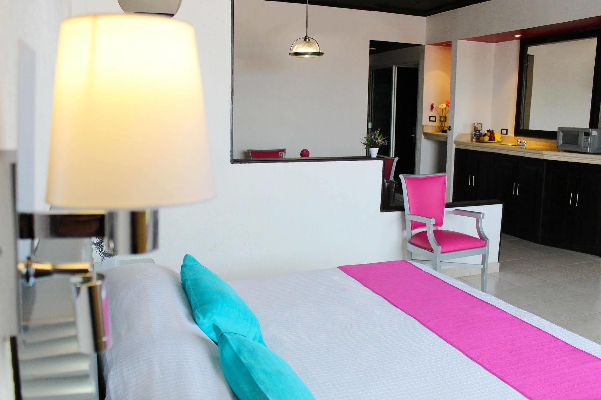 Hotel Mia 3*