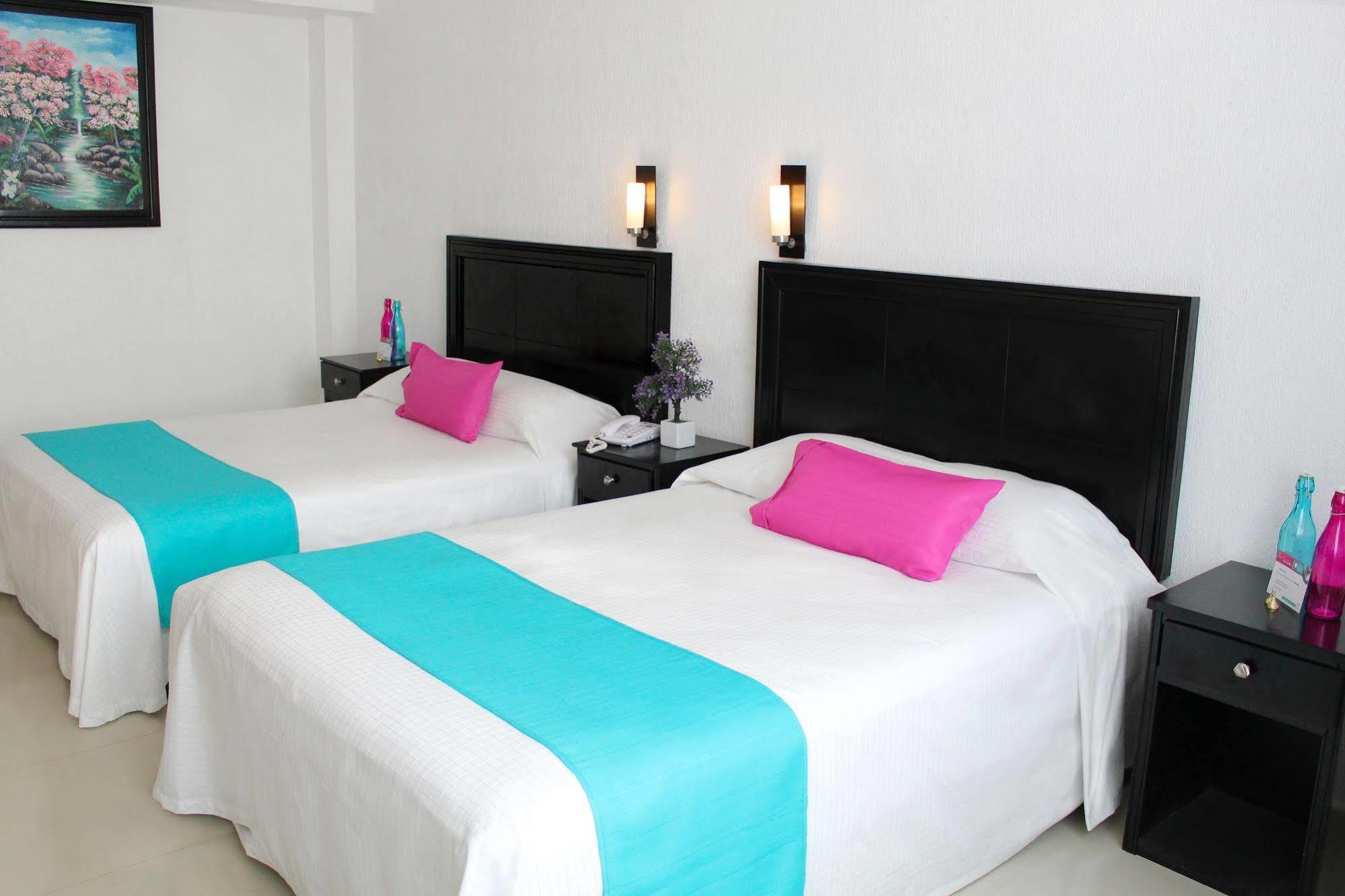 Mia Hotel 3*