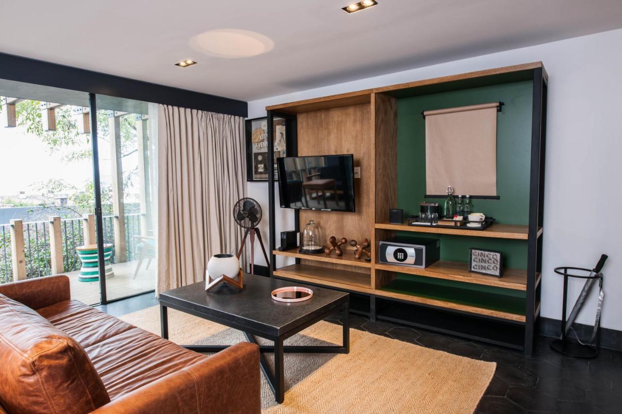 Hotel Cinco Rodavento