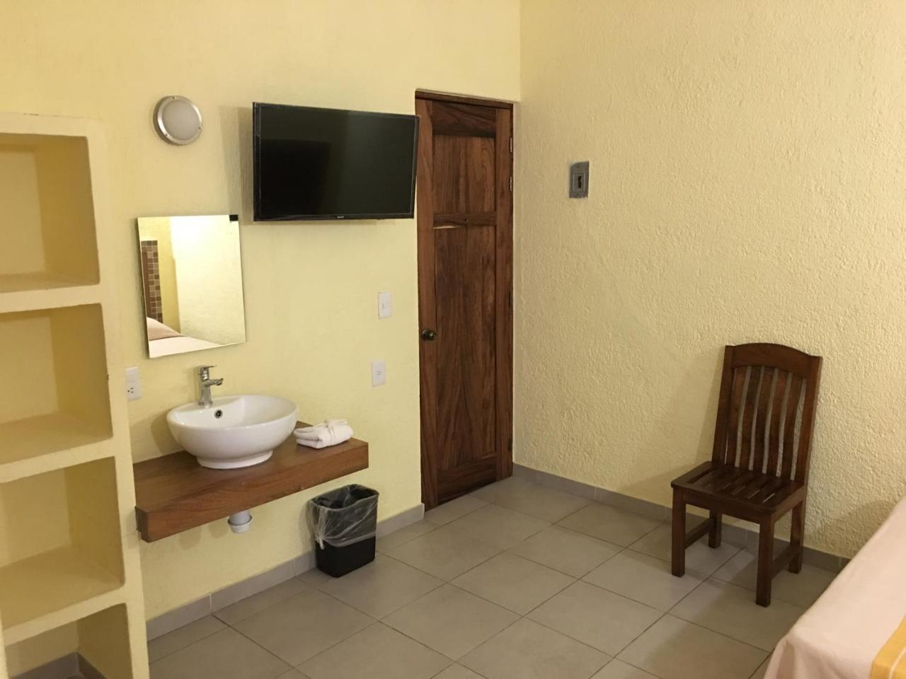 Hotel Maria Mixteca 3*