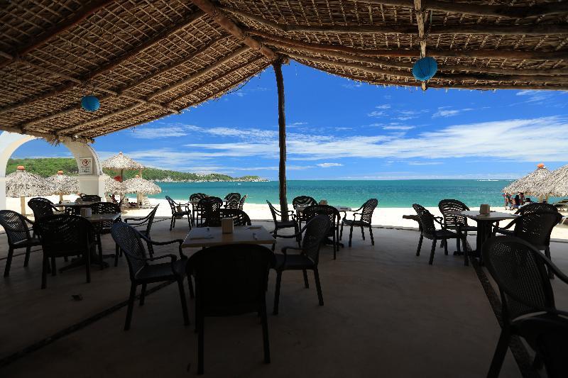 Castillo Huatulco & Club Hotel