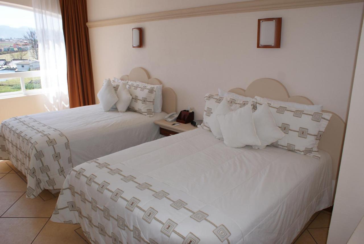 Hotel 9 Manantiales