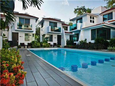 Aparthotel Villas Maria Isabel 4*