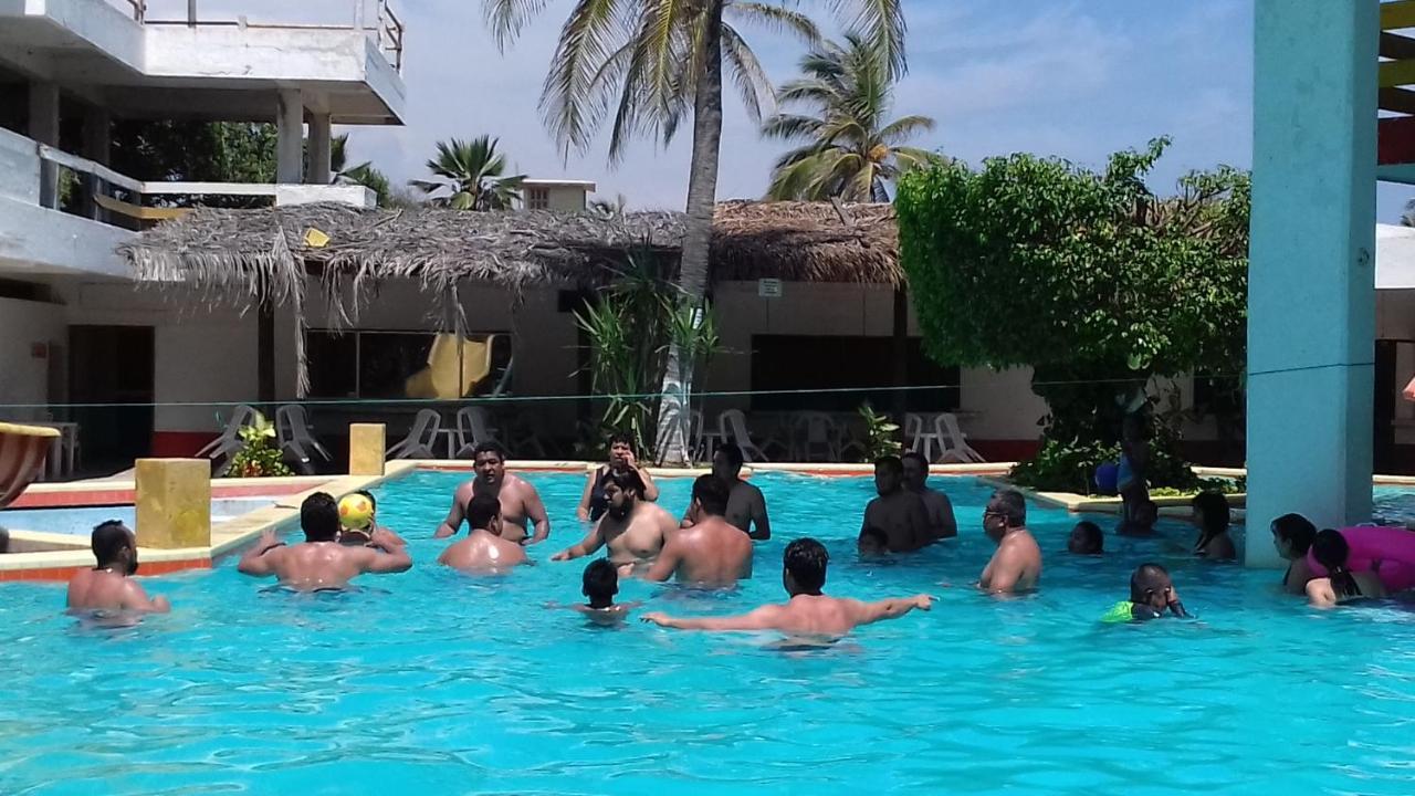 Delfin Playa Azul 3* Lazaro Cardenas (Michoacan)