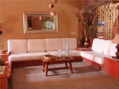 Irma Hotel Zihuatanejo