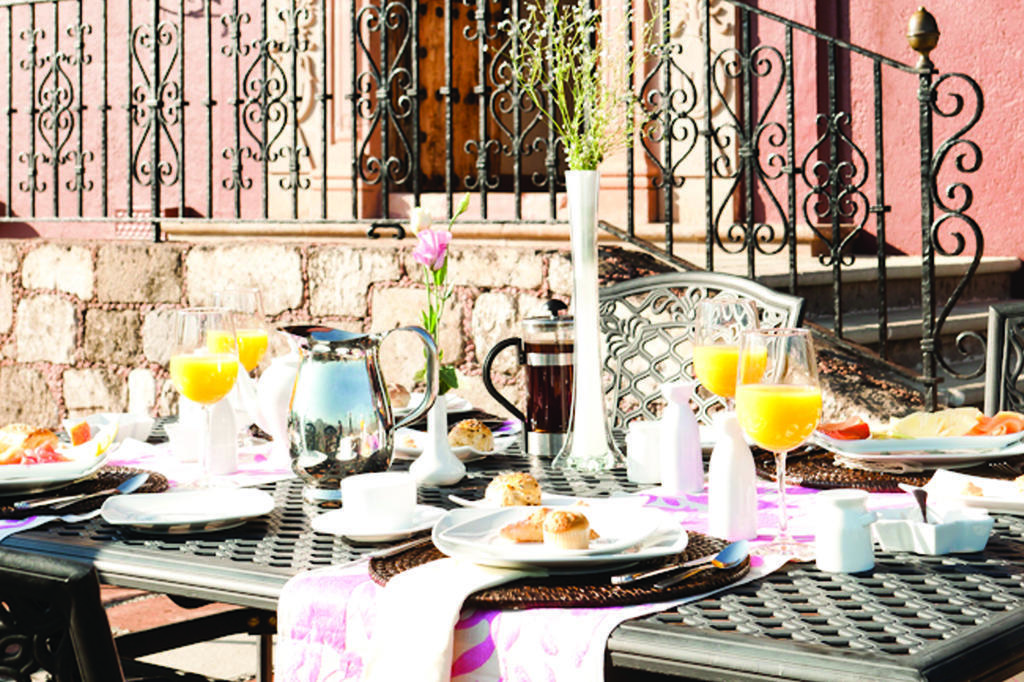 Hotel Mision Grand Casa Colorada