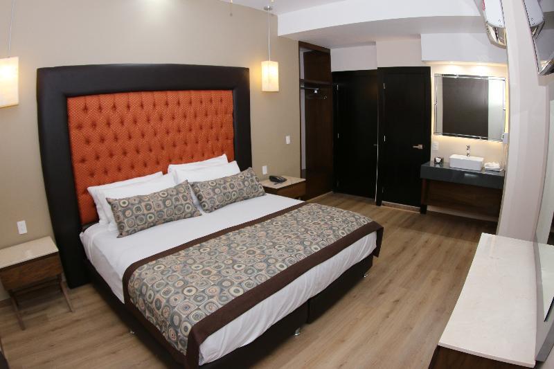 Centriplaza & 4* Tepatitlan de Morelos