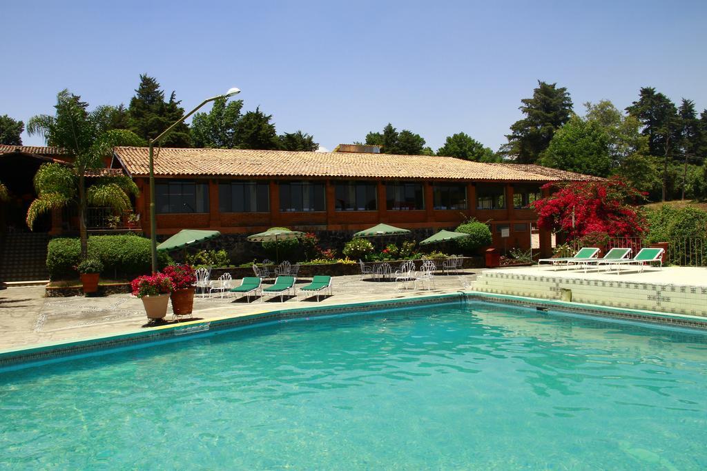 Hotel Pie De La Sierra